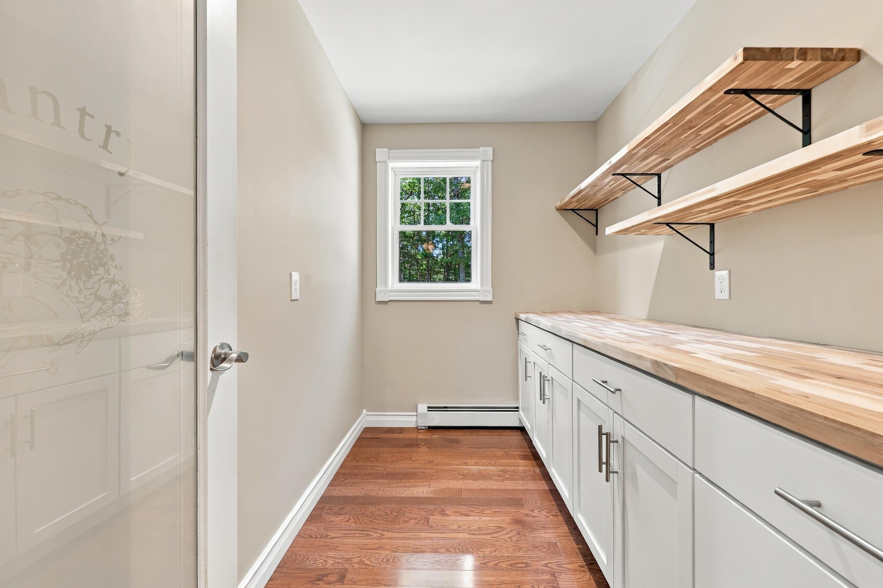 7 Crediford Road Property Photo 9
