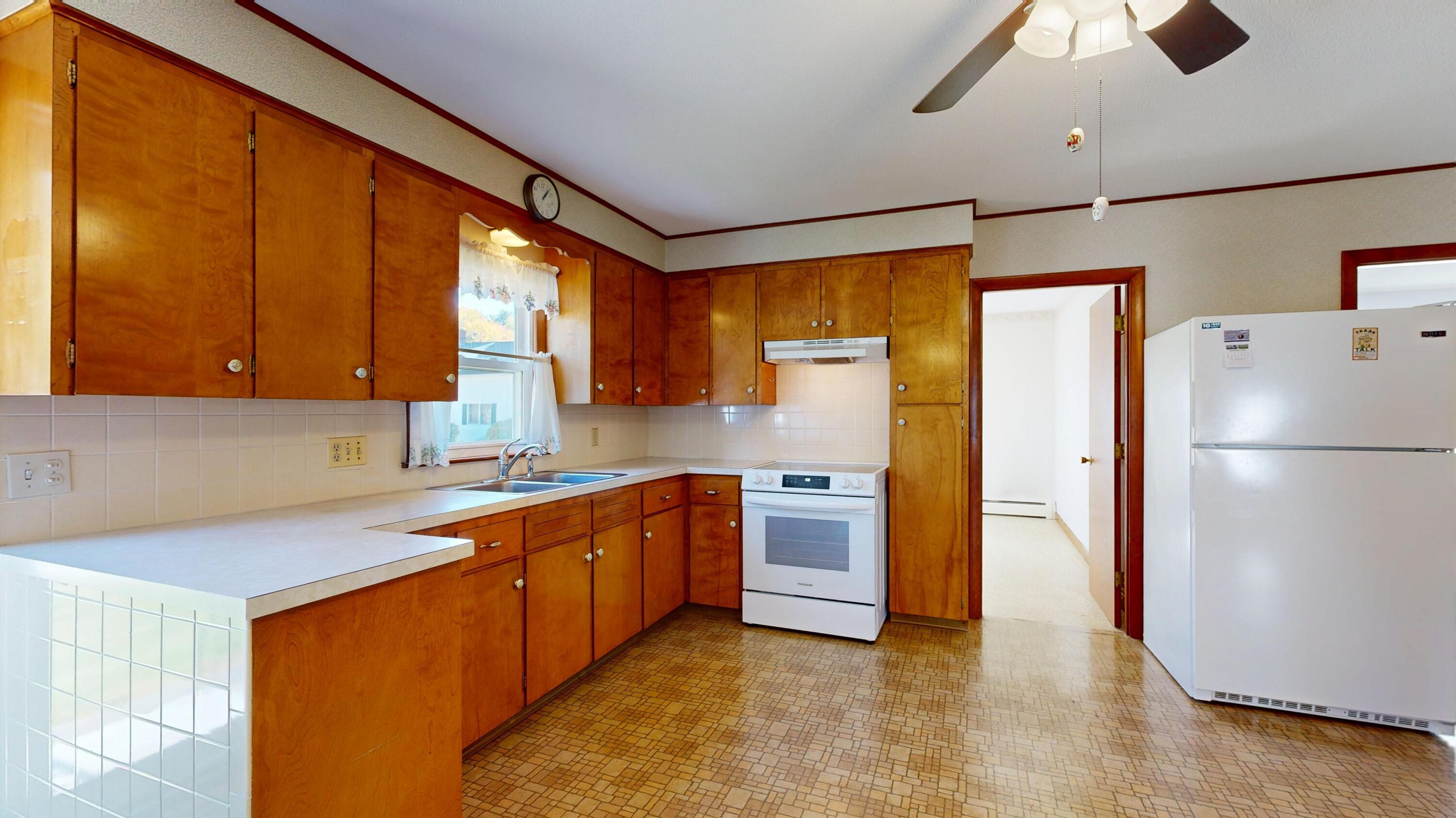 63 Morse Avenue Property Photo 8