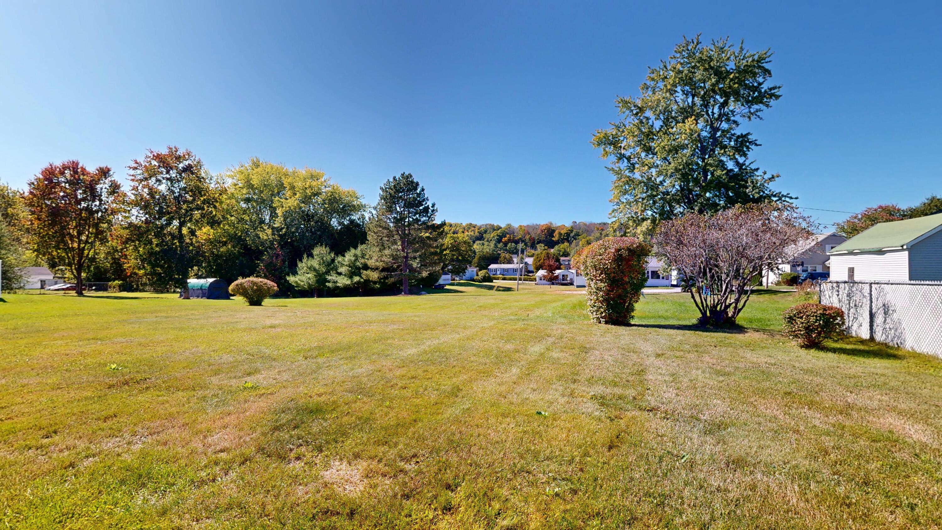 63 Morse Avenue Property Photo 37