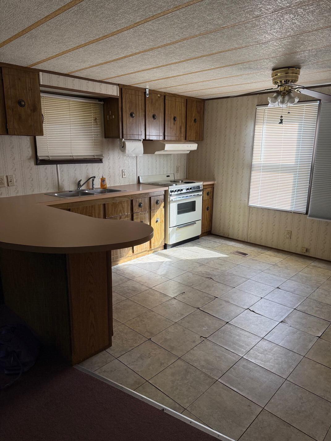 81 Sparrow Drive Property Photo 7