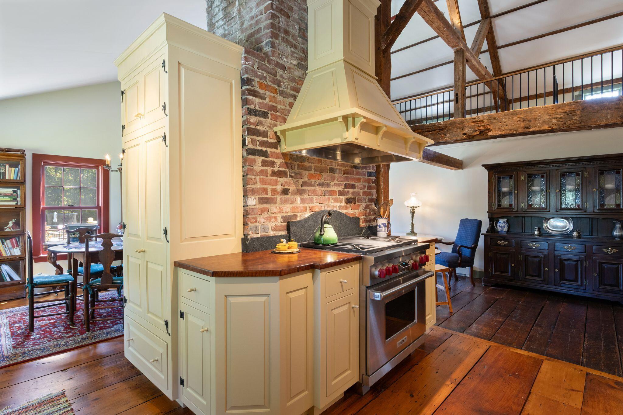 2 Plummer Lane Property Photo 17