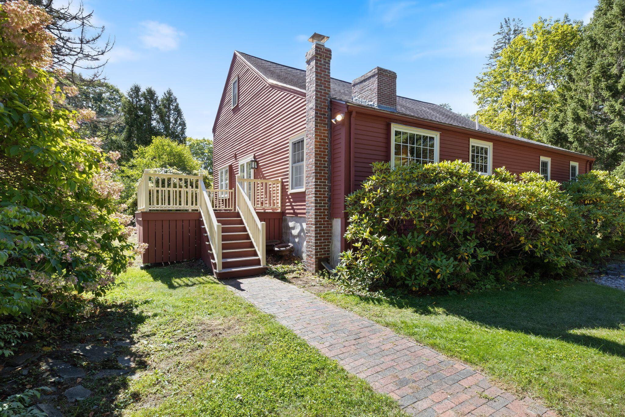 2 Plummer Lane Property Photo 43