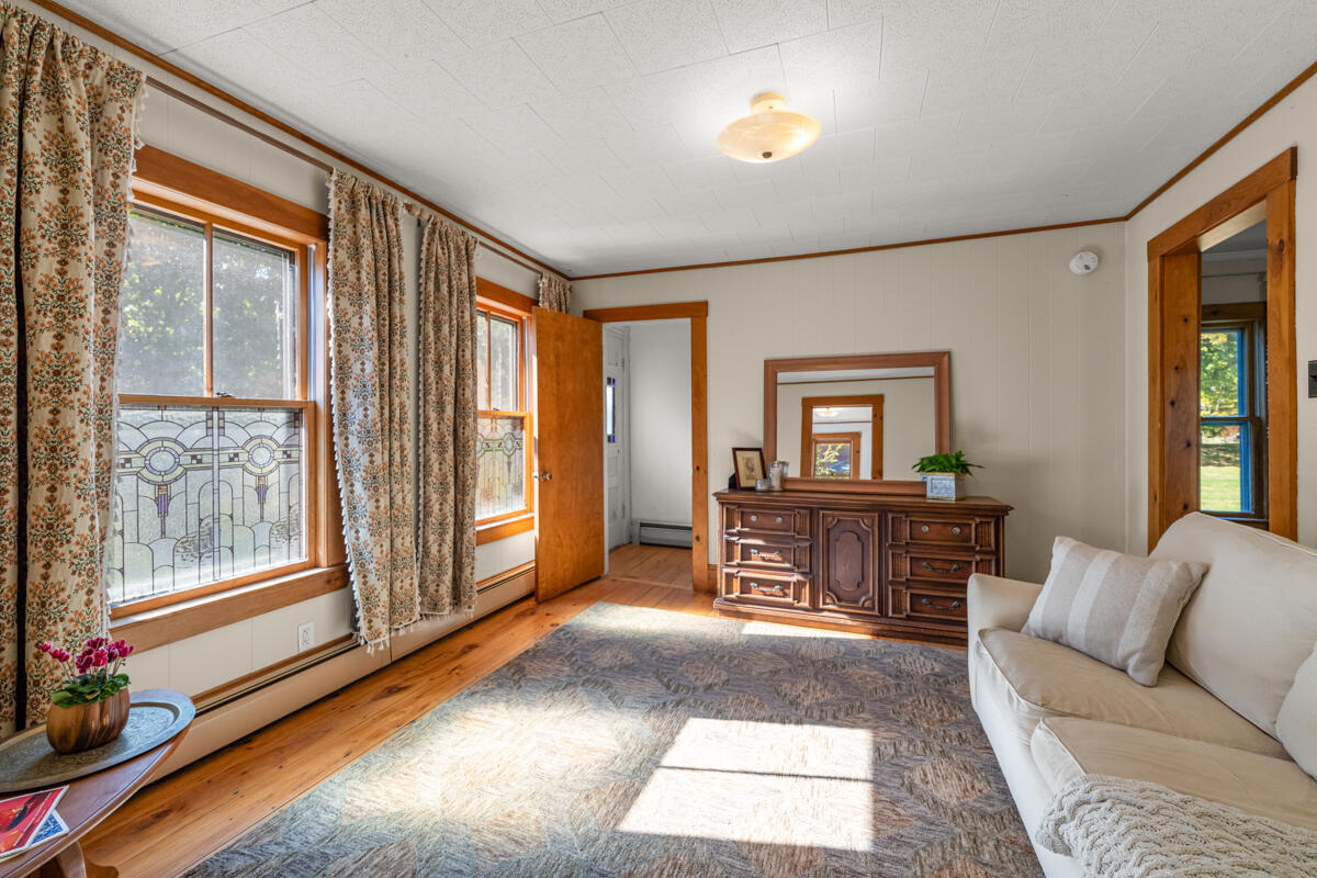 16 Meadow Street Property Photo 6