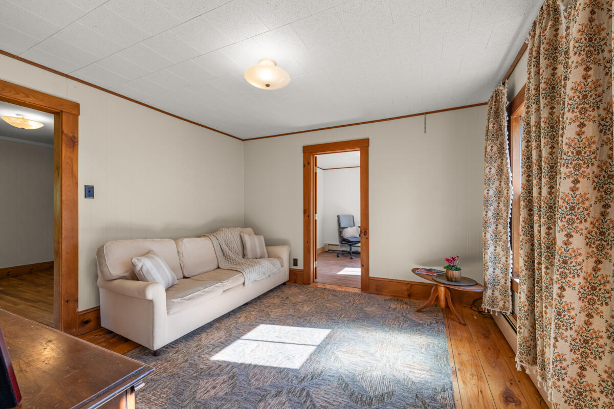 16 Meadow Street Property Photo 7