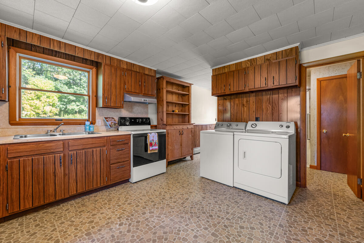 16 Meadow Street Property Photo 19