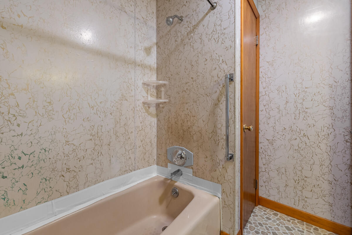 16 Meadow Street Property Photo 24