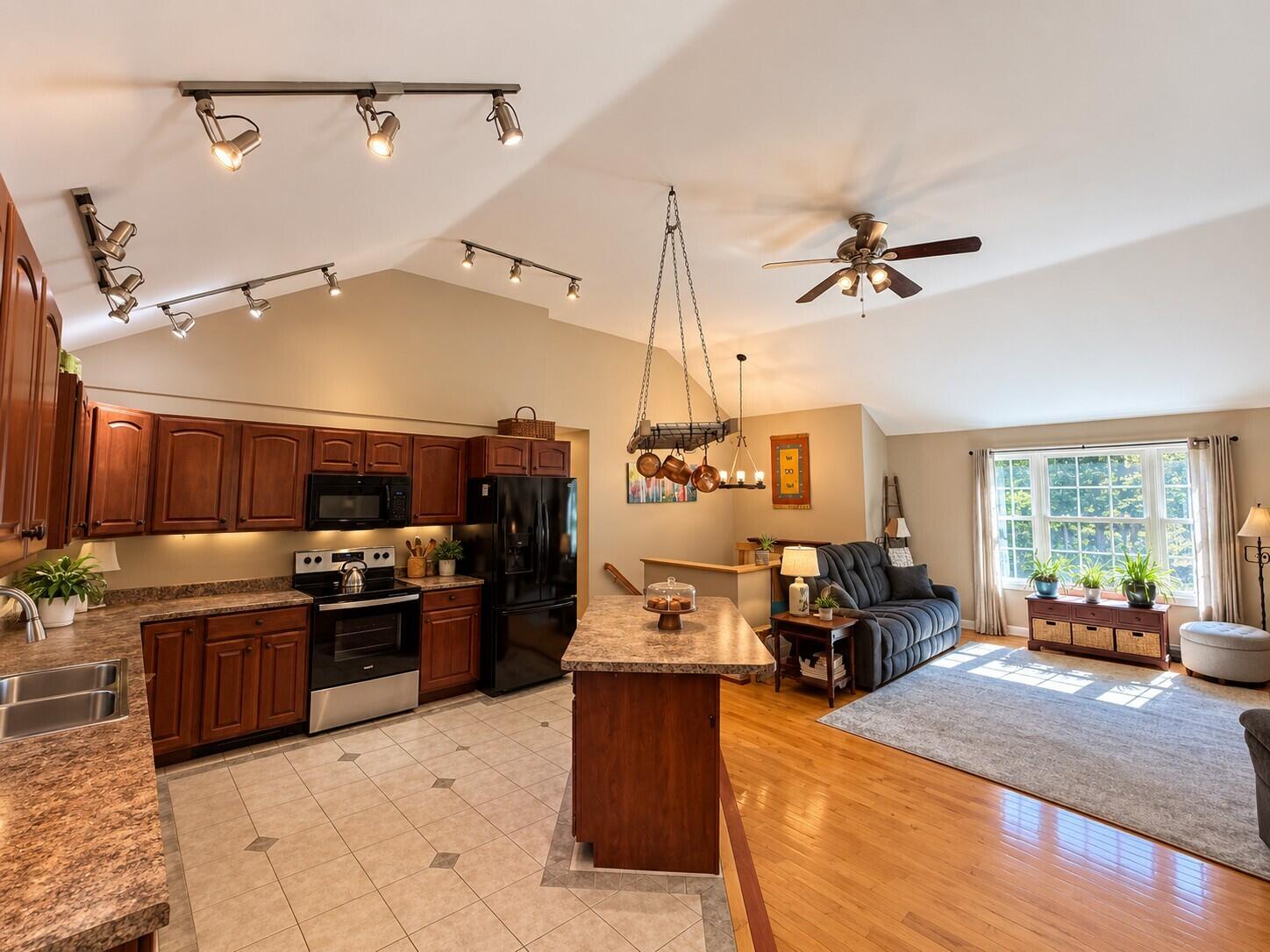 33 Harmon Road Property Photo 43