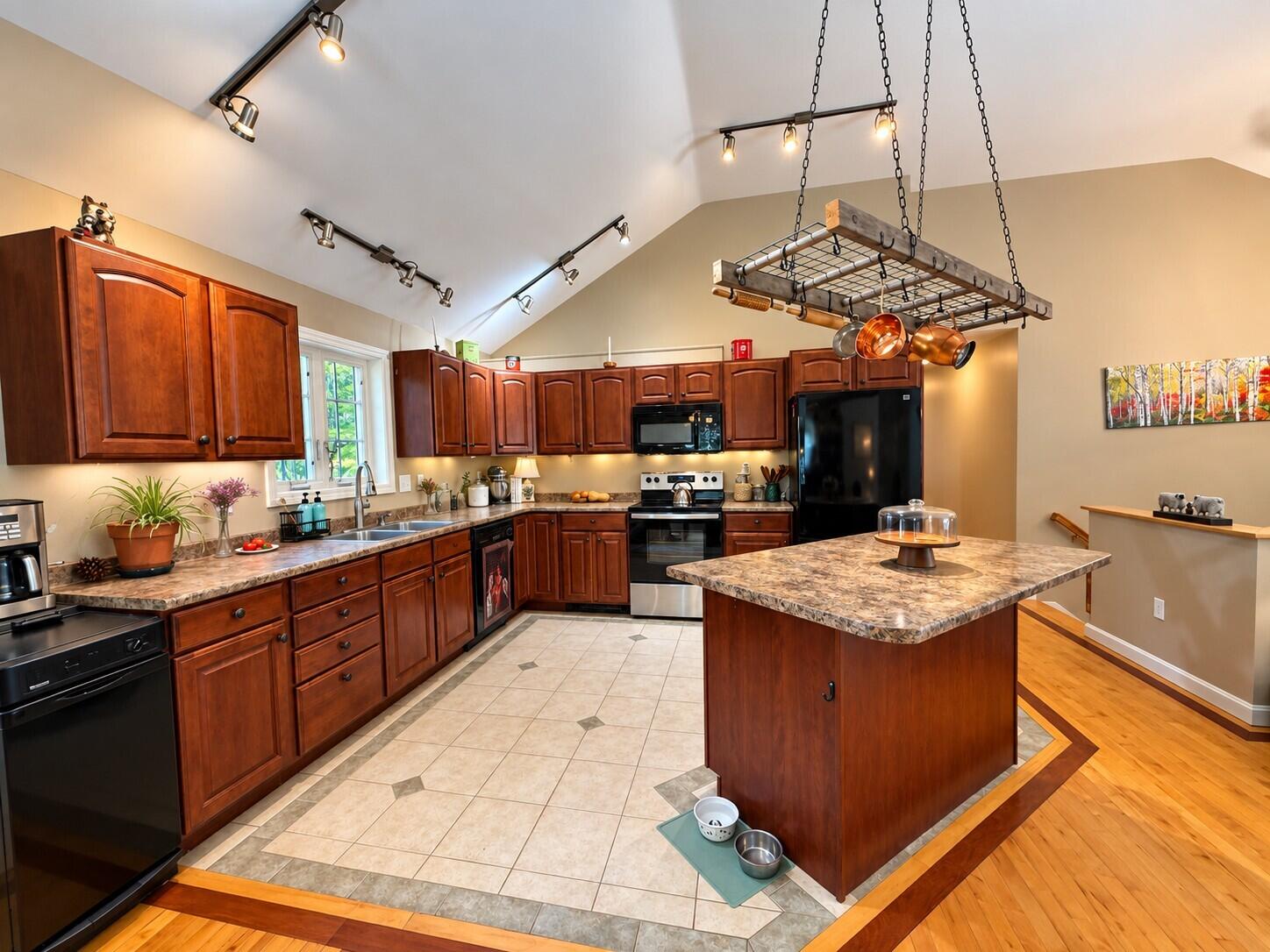 33 Harmon Road Property Photo 46
