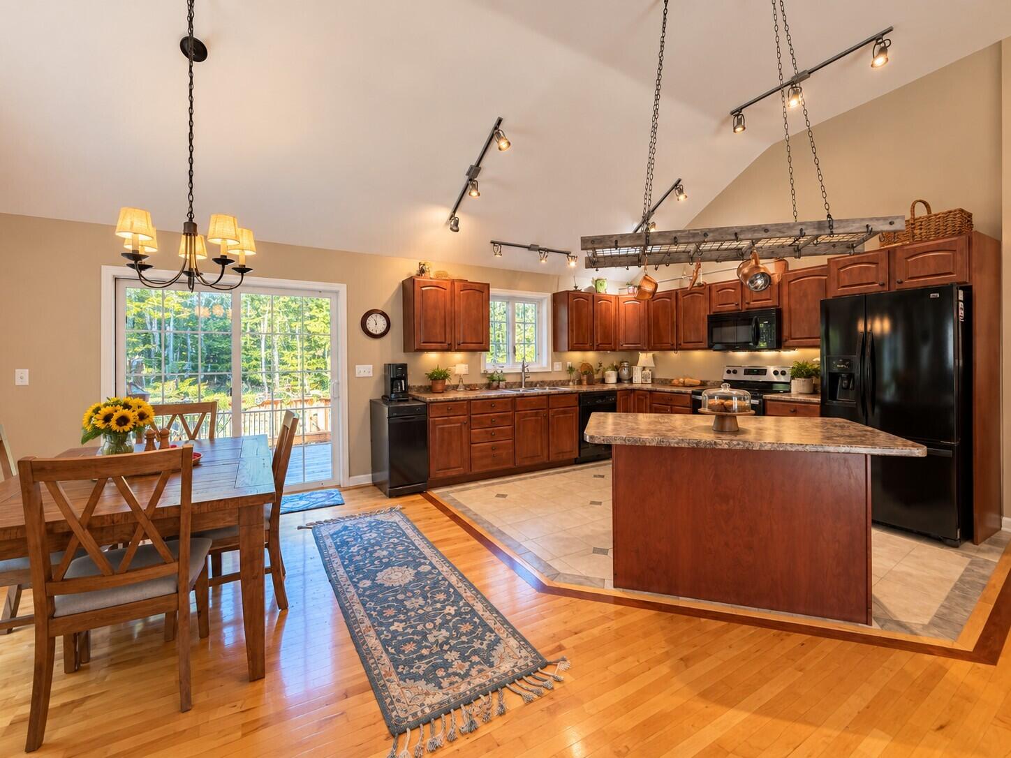 33 Harmon Road Property Photo 82