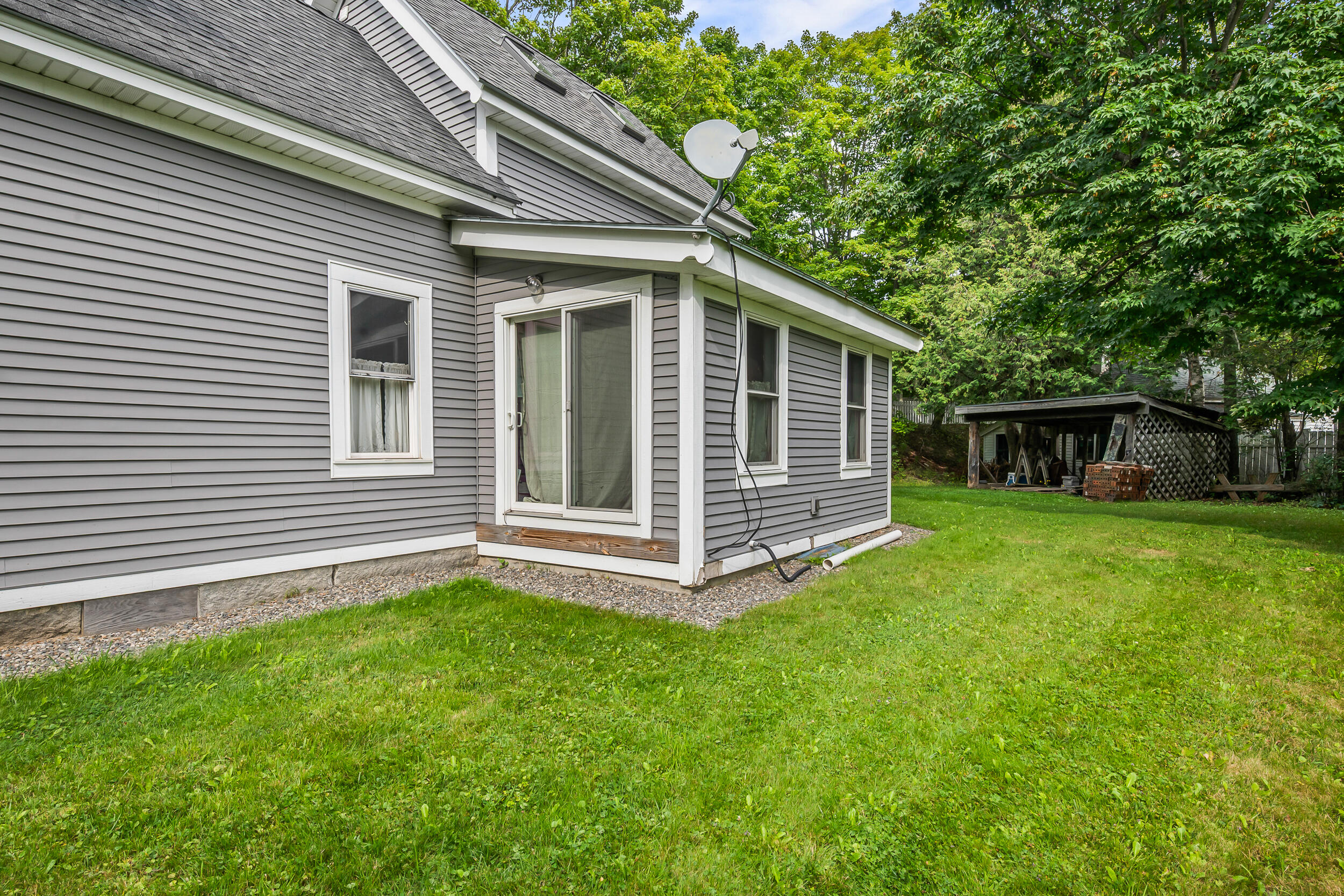 5 Pleasant Street Property Photo 7