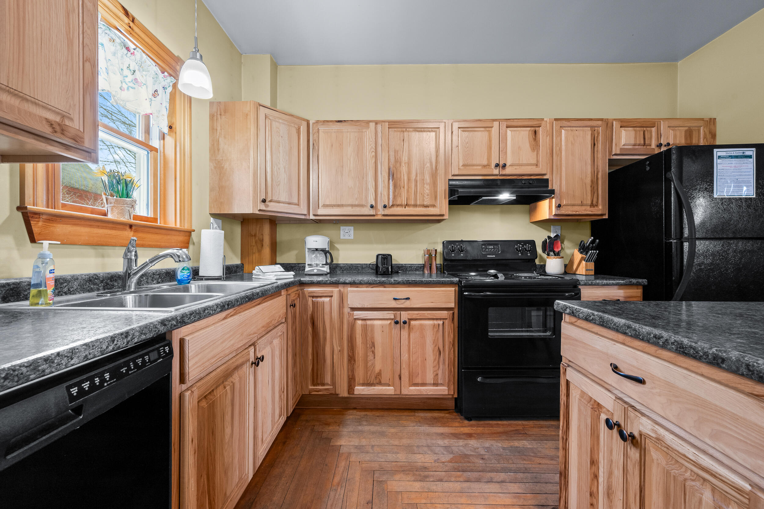 5 Pleasant Street Property Photo 20