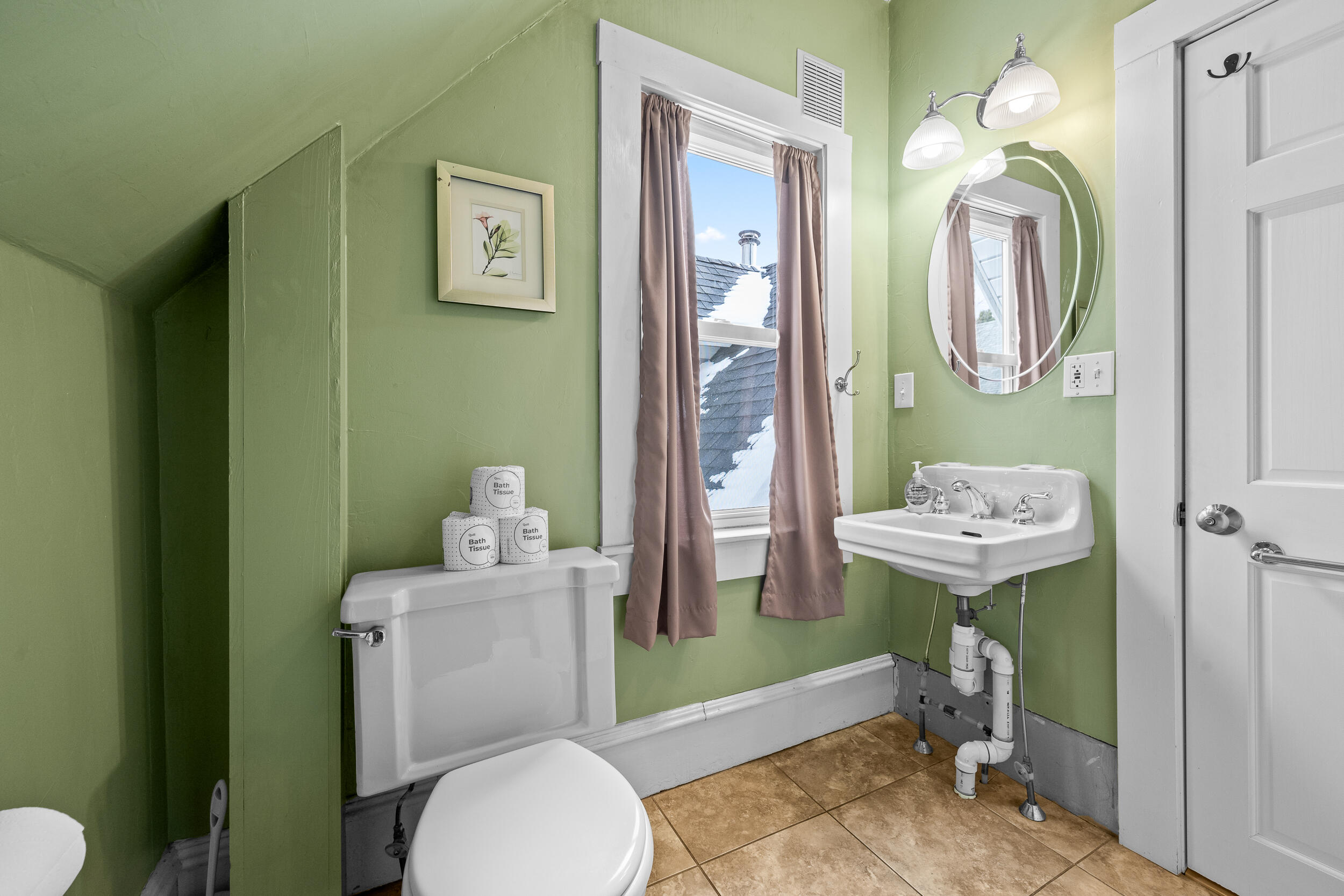 5 Pleasant Street Property Photo 33