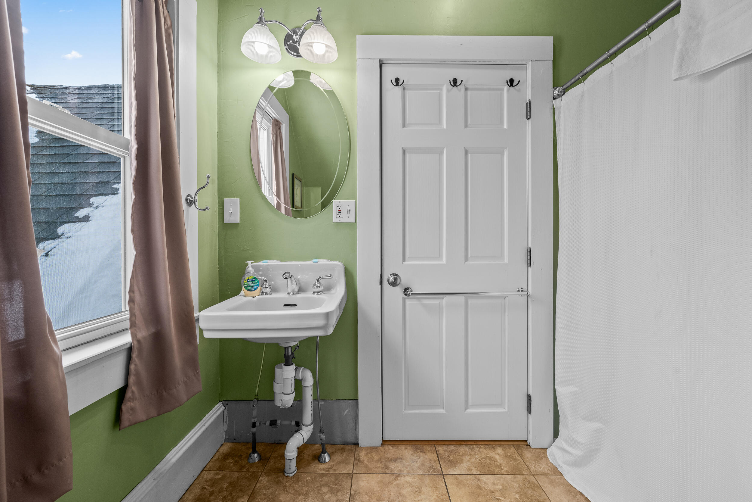 5 Pleasant Street Property Photo 34