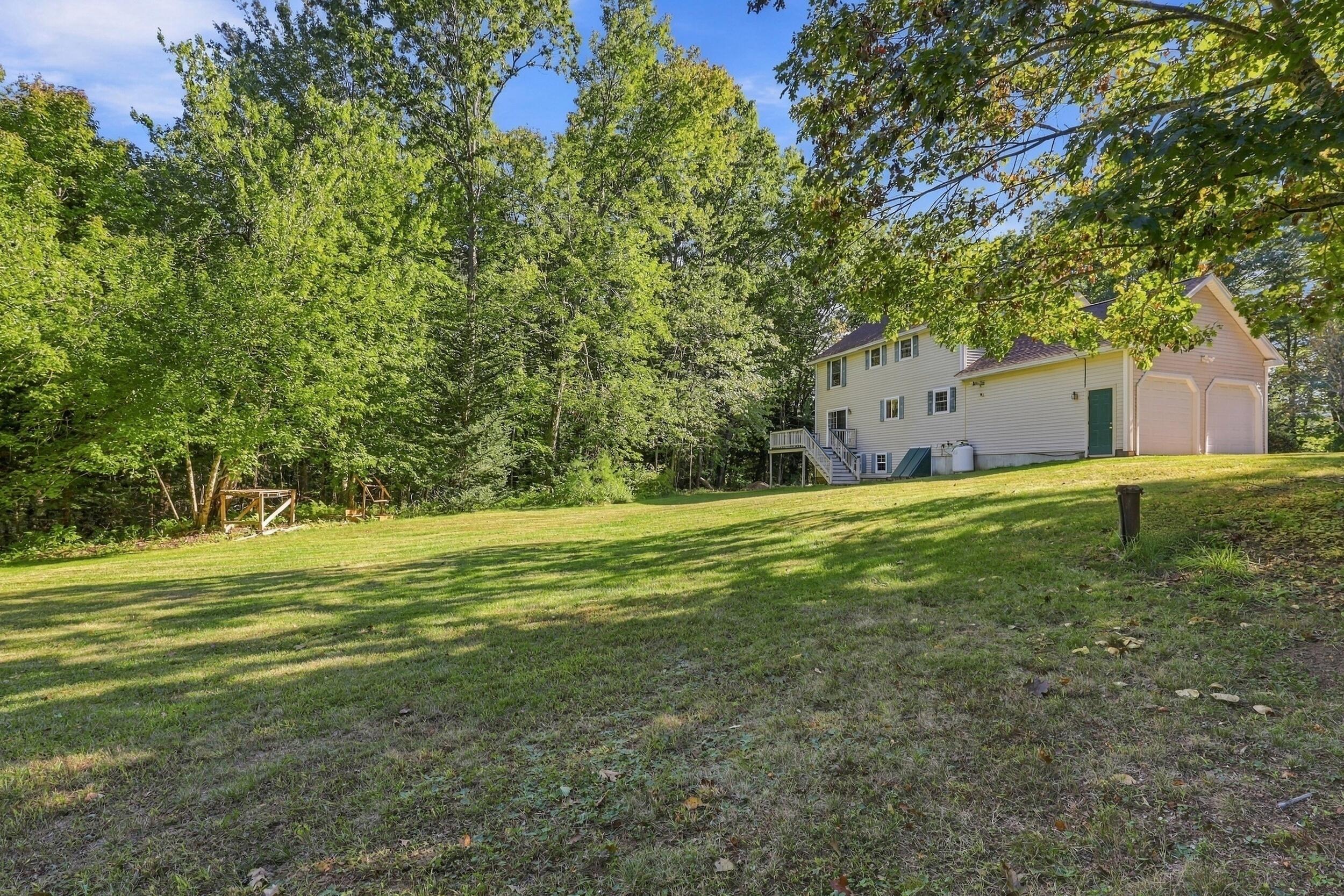 390 Maple Street Property Photo 28