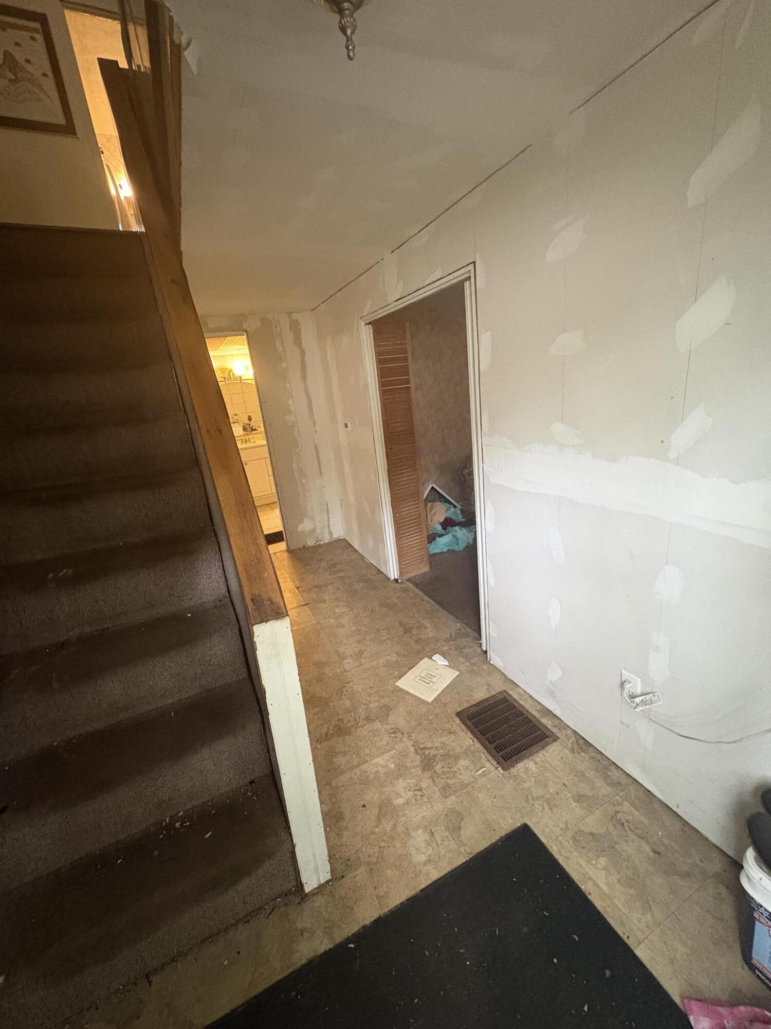 20 Corliss Street Property Photo 5