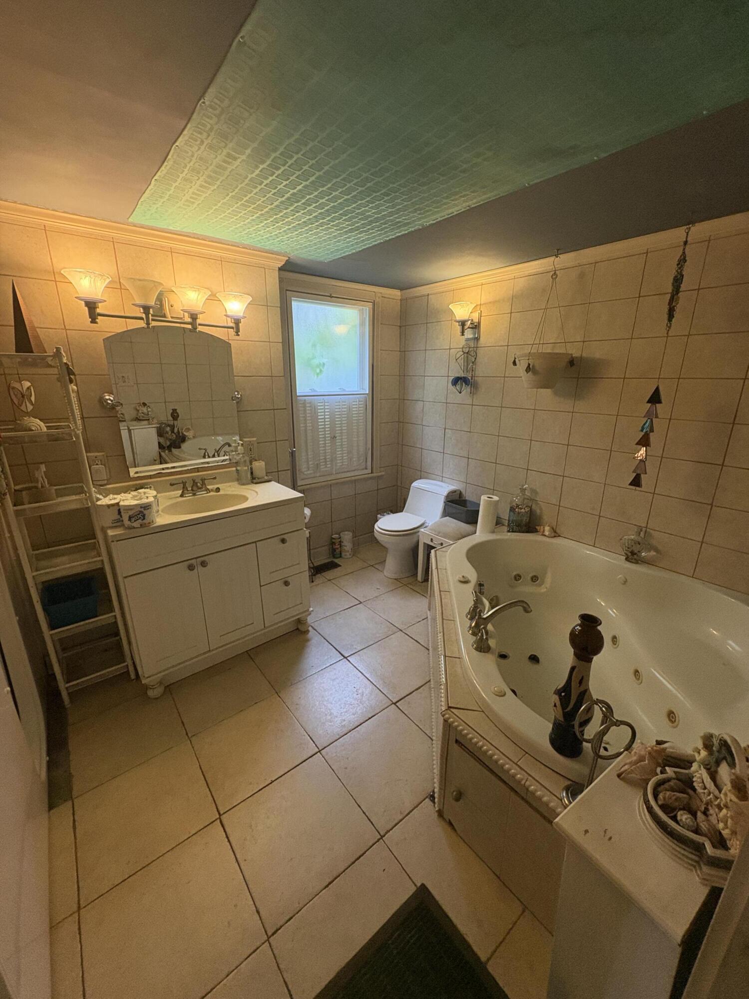 20 Corliss Street Property Photo 8