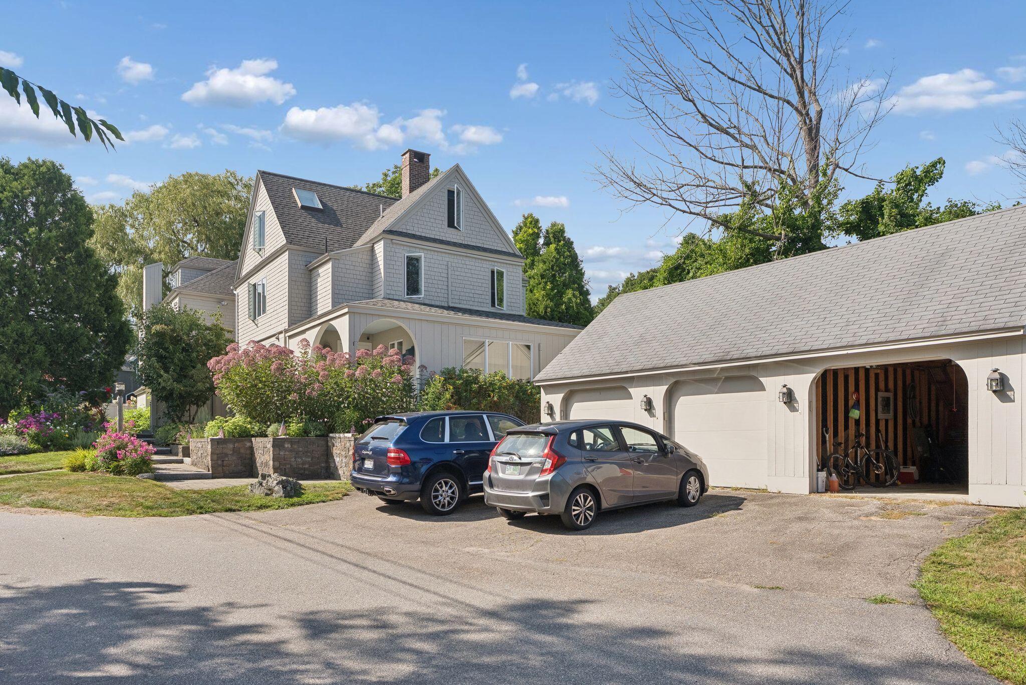 8 Woodland Avenue 3 Property Photo 3