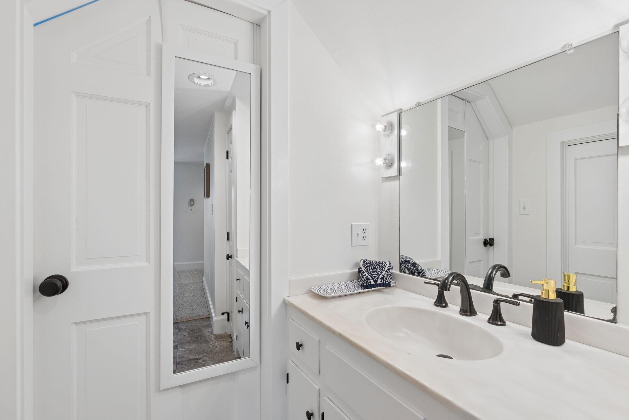 8 Woodland Avenue 3 Property Photo 29