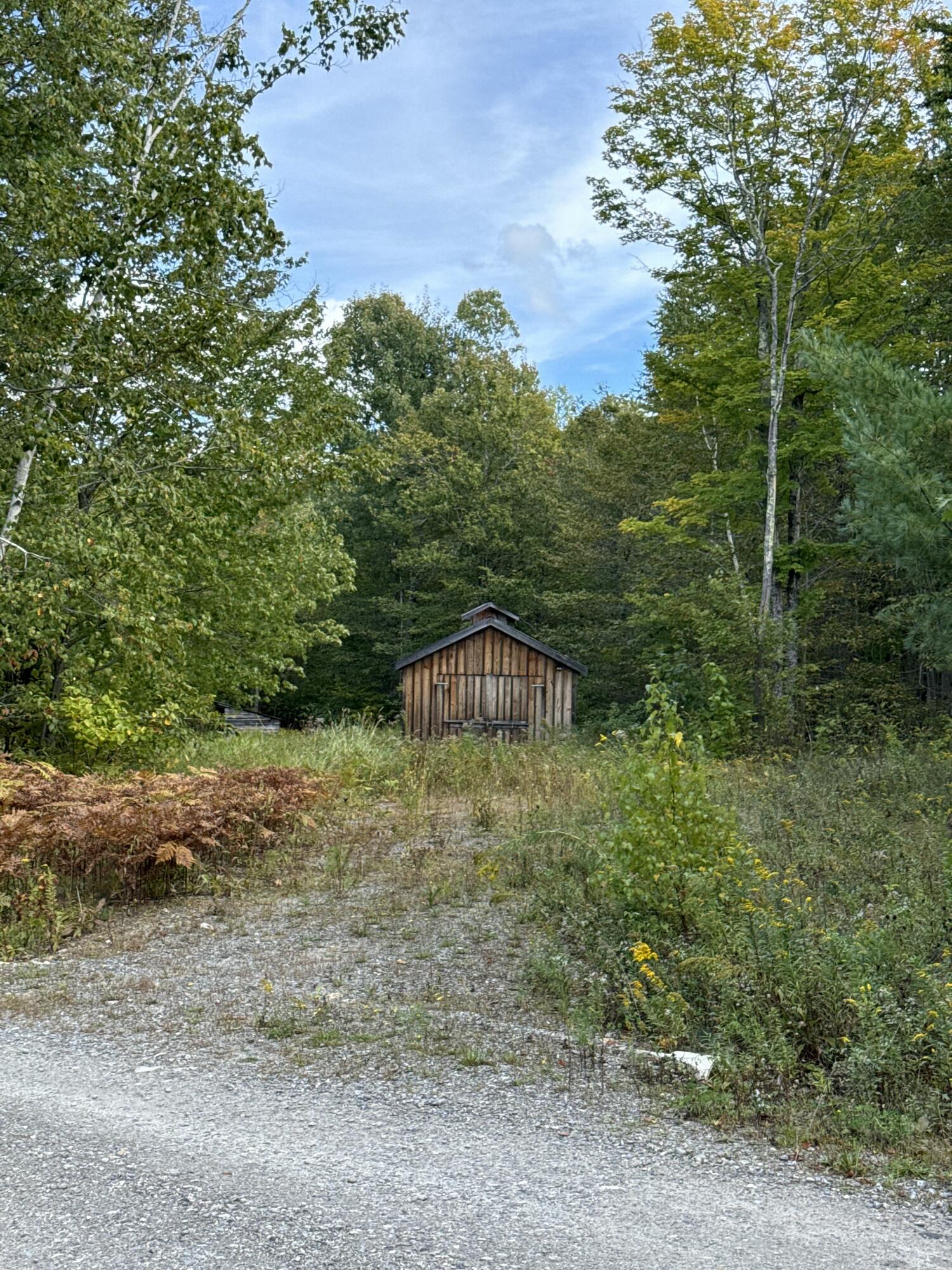 0 Howards End Property Photo 1