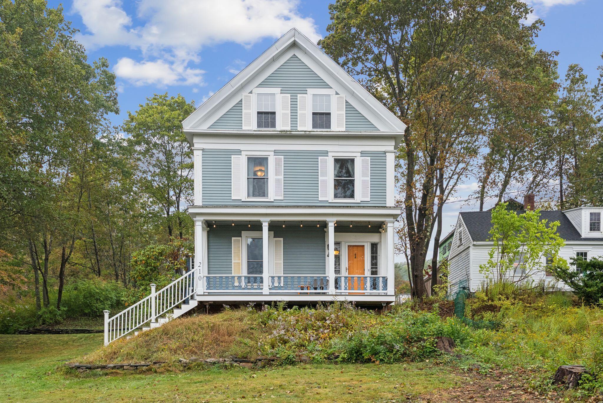 210 Washington Street Property Photo 1