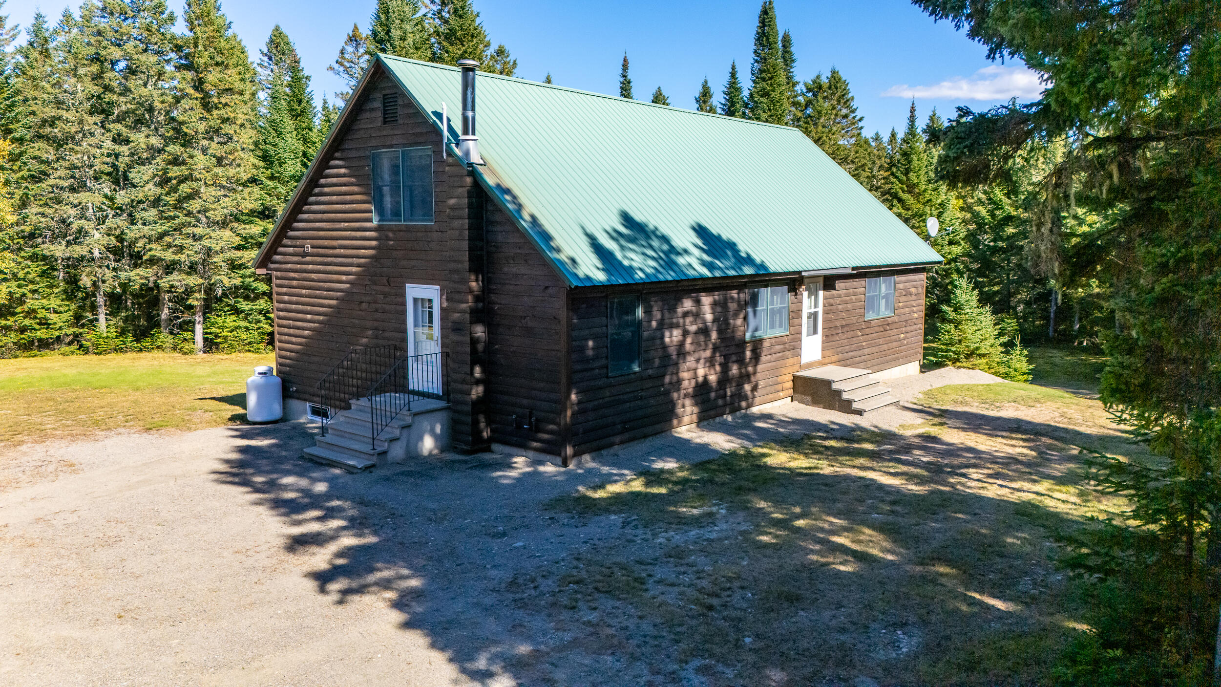 145 Evergreen Circle Property Photo 2