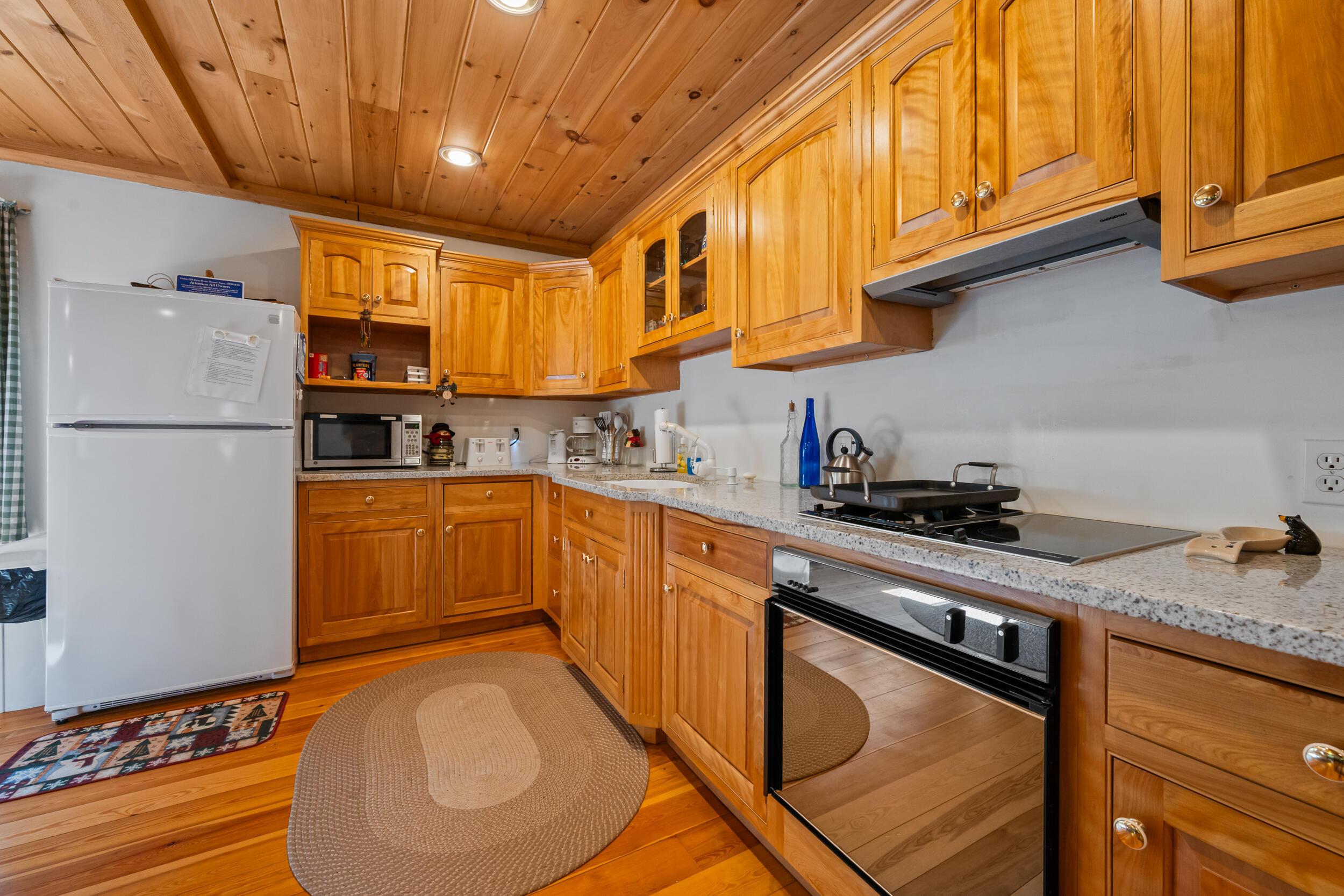 145 Evergreen Circle Property Photo 18