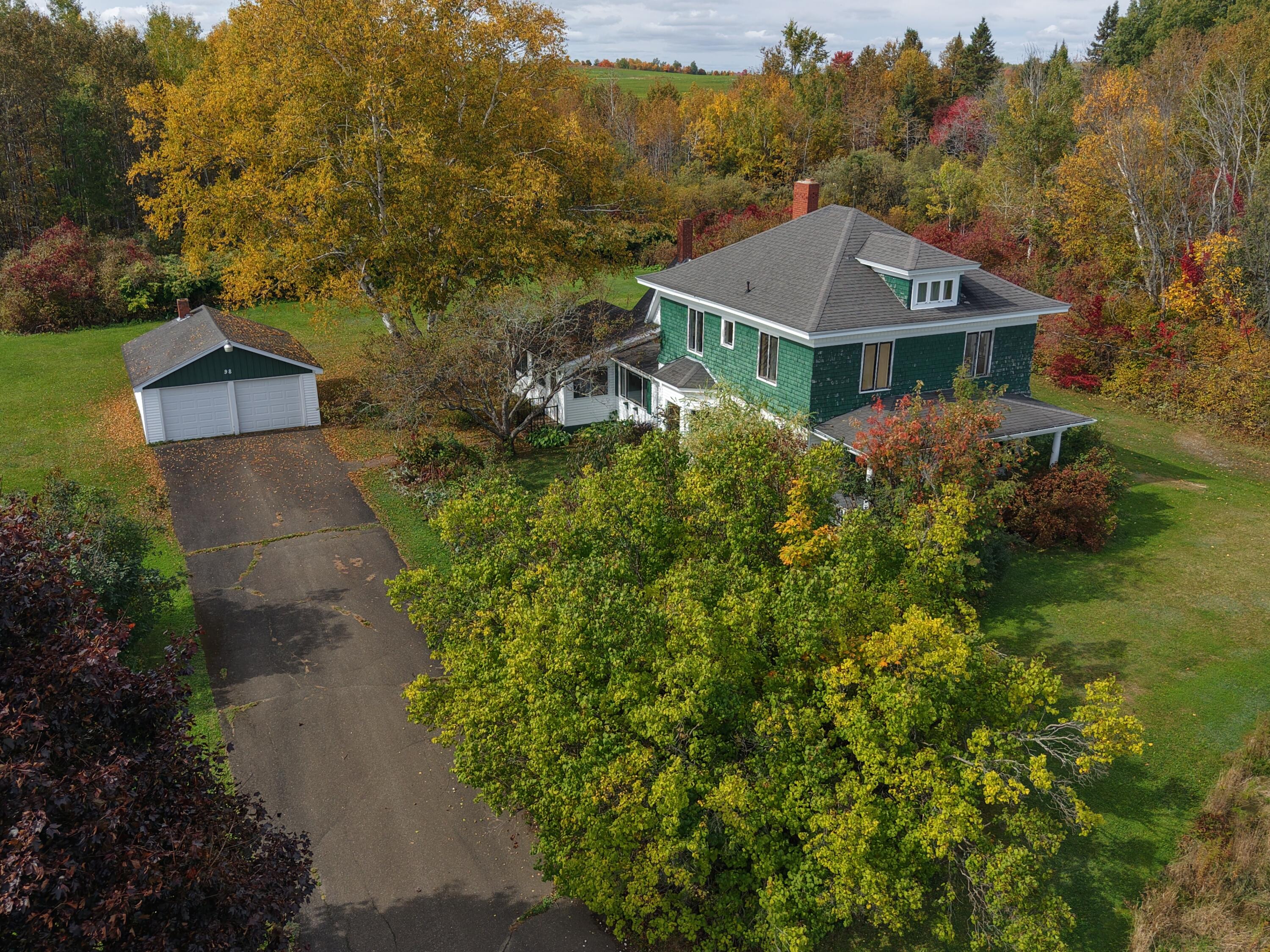 98 Kearney Road Property Photo 2