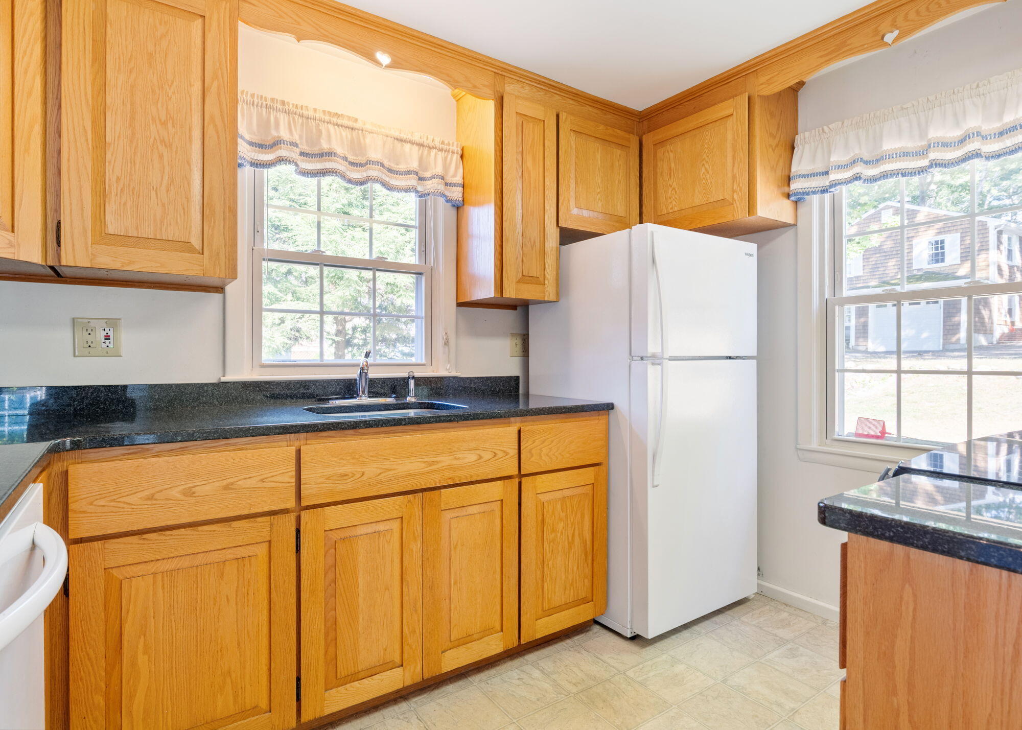 9 Elmwood Avenue Property Photo 21