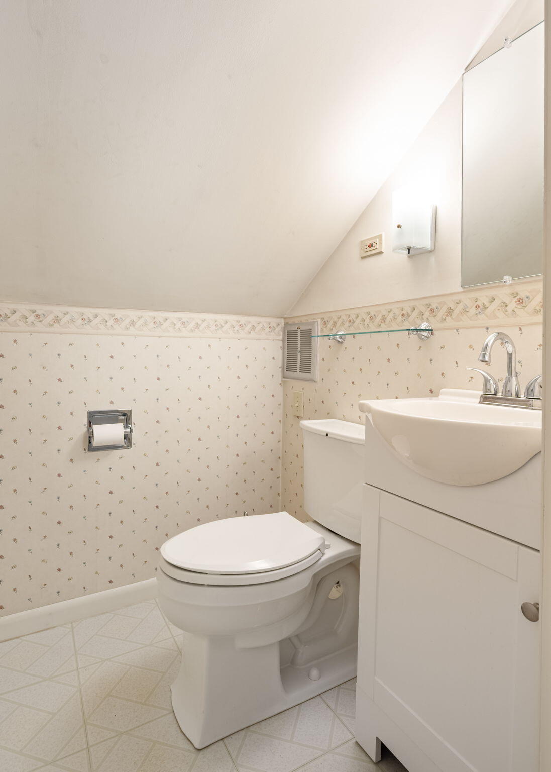 9 Elmwood Avenue Property Photo 40