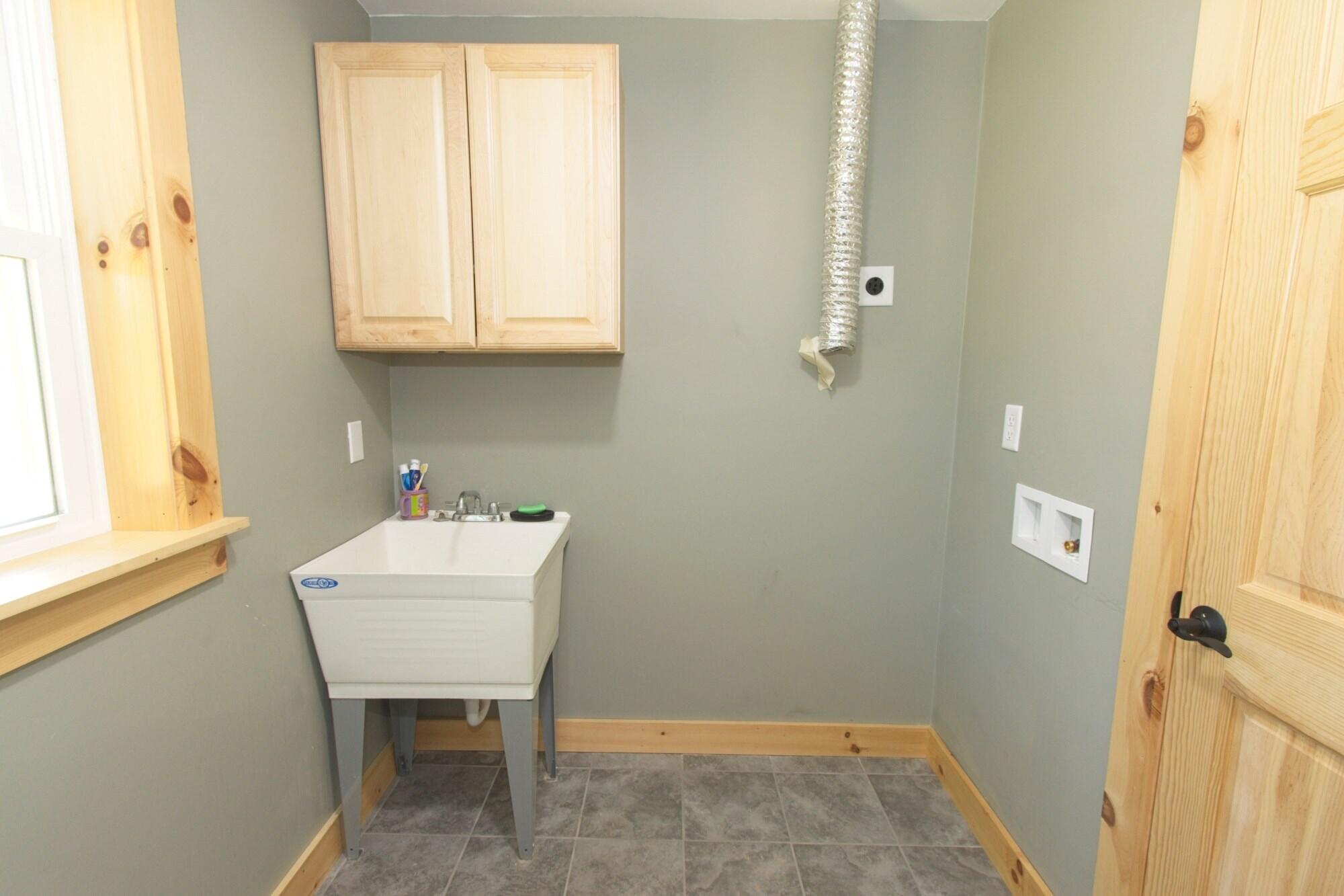 220 W Andrews Hill Road Property Photo 26