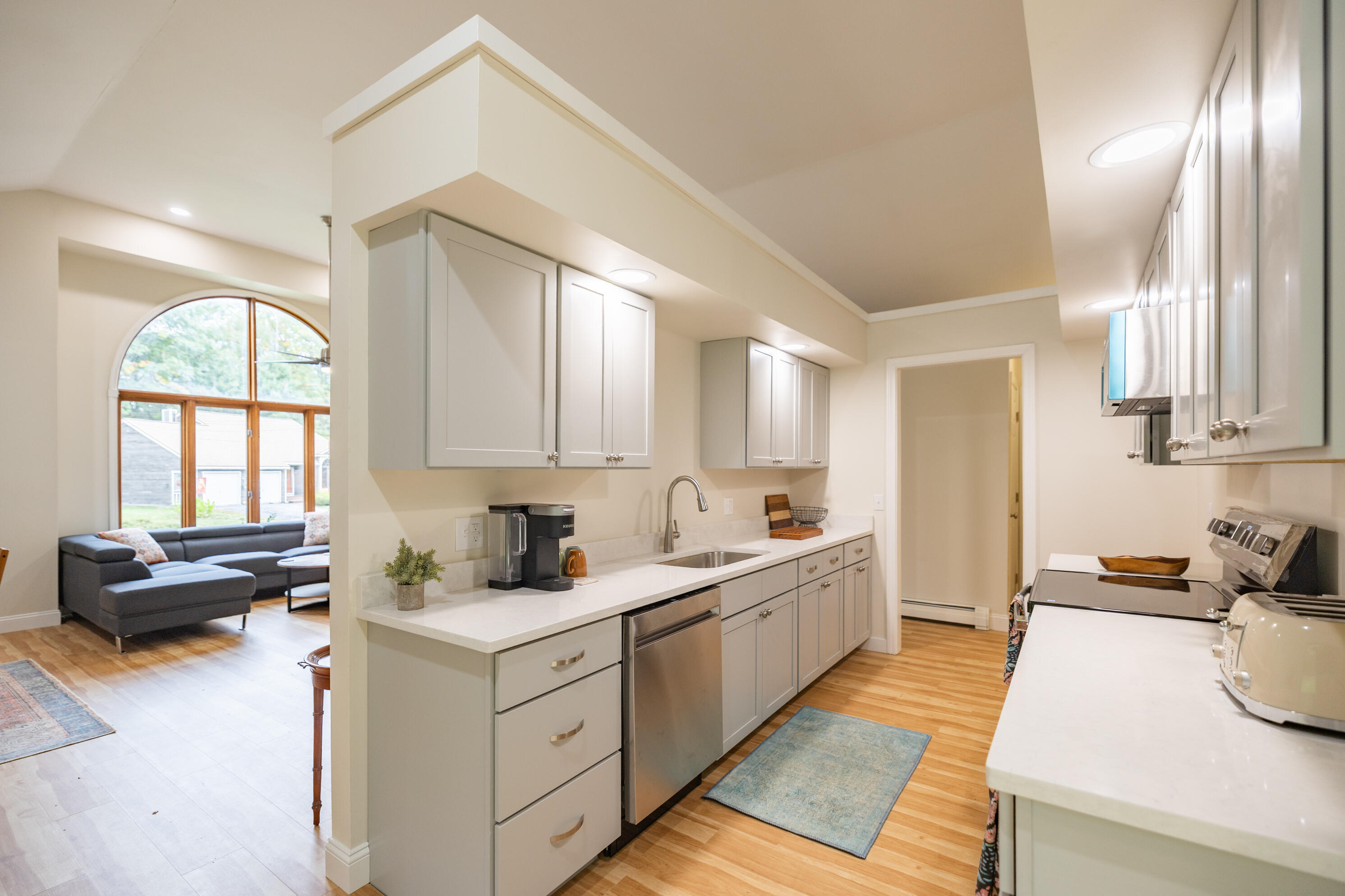 48 Hilltop Avenue Property Photo 9