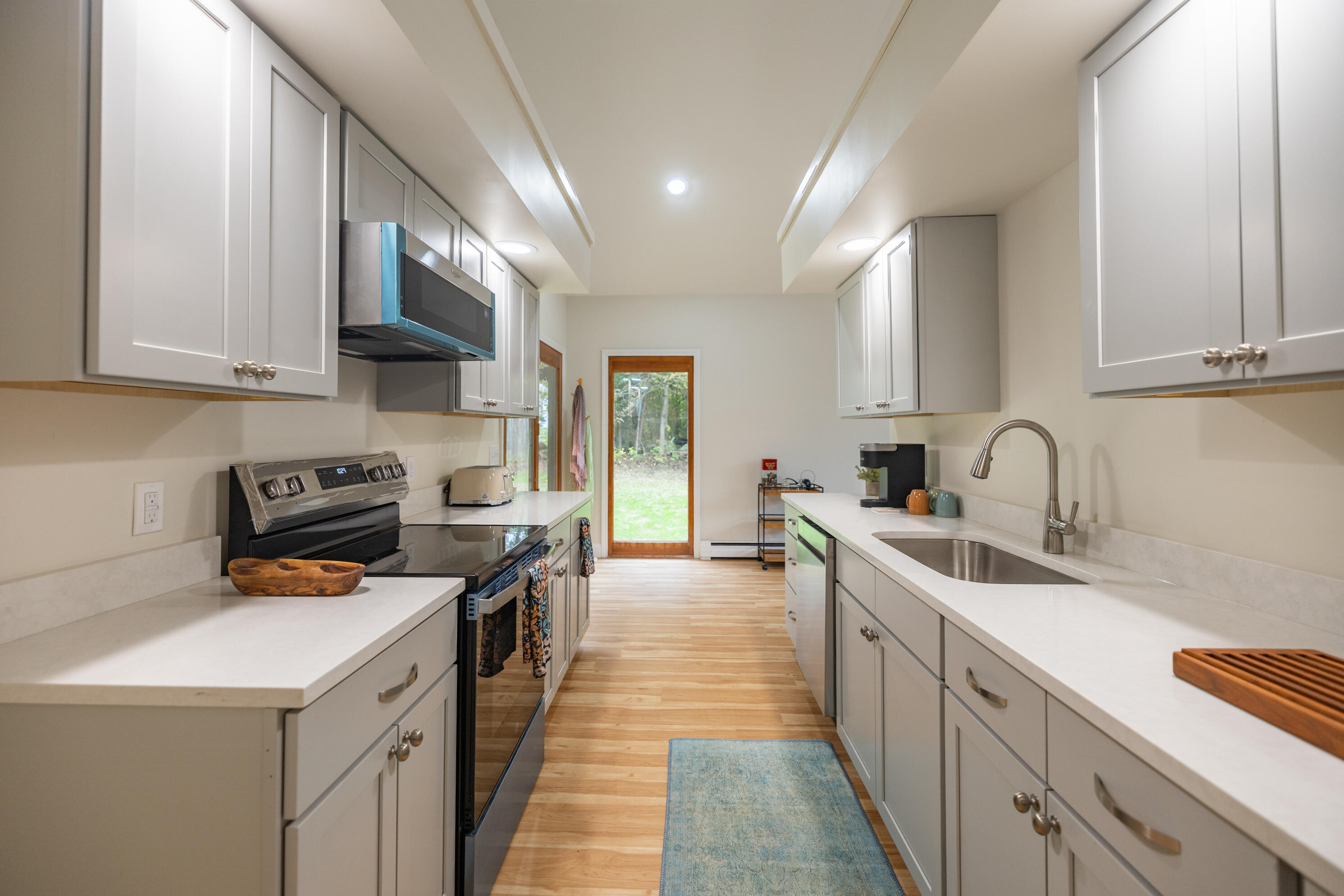 48 Hilltop Avenue Property Photo 10