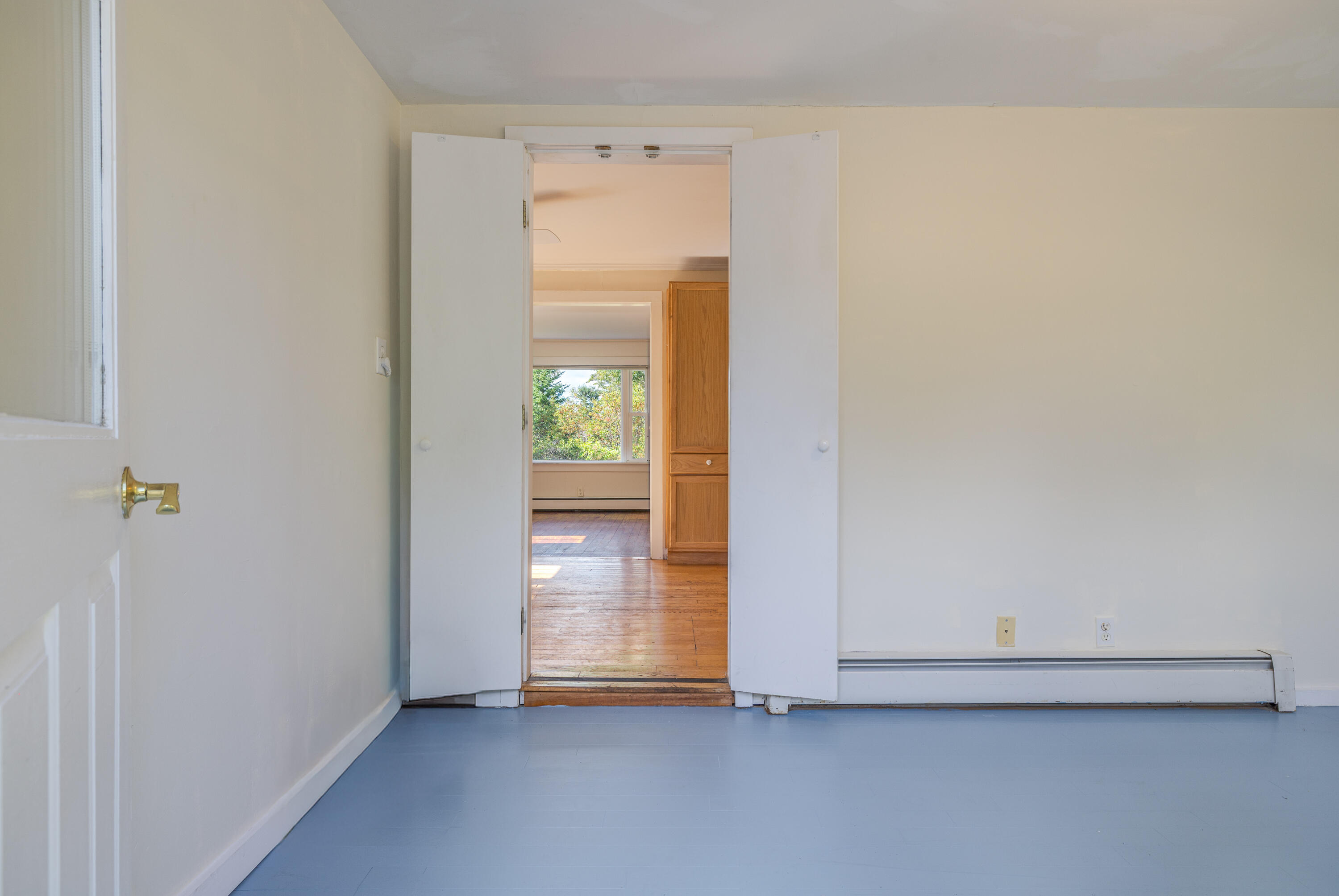 283 Clark Point Road Property Photo 8