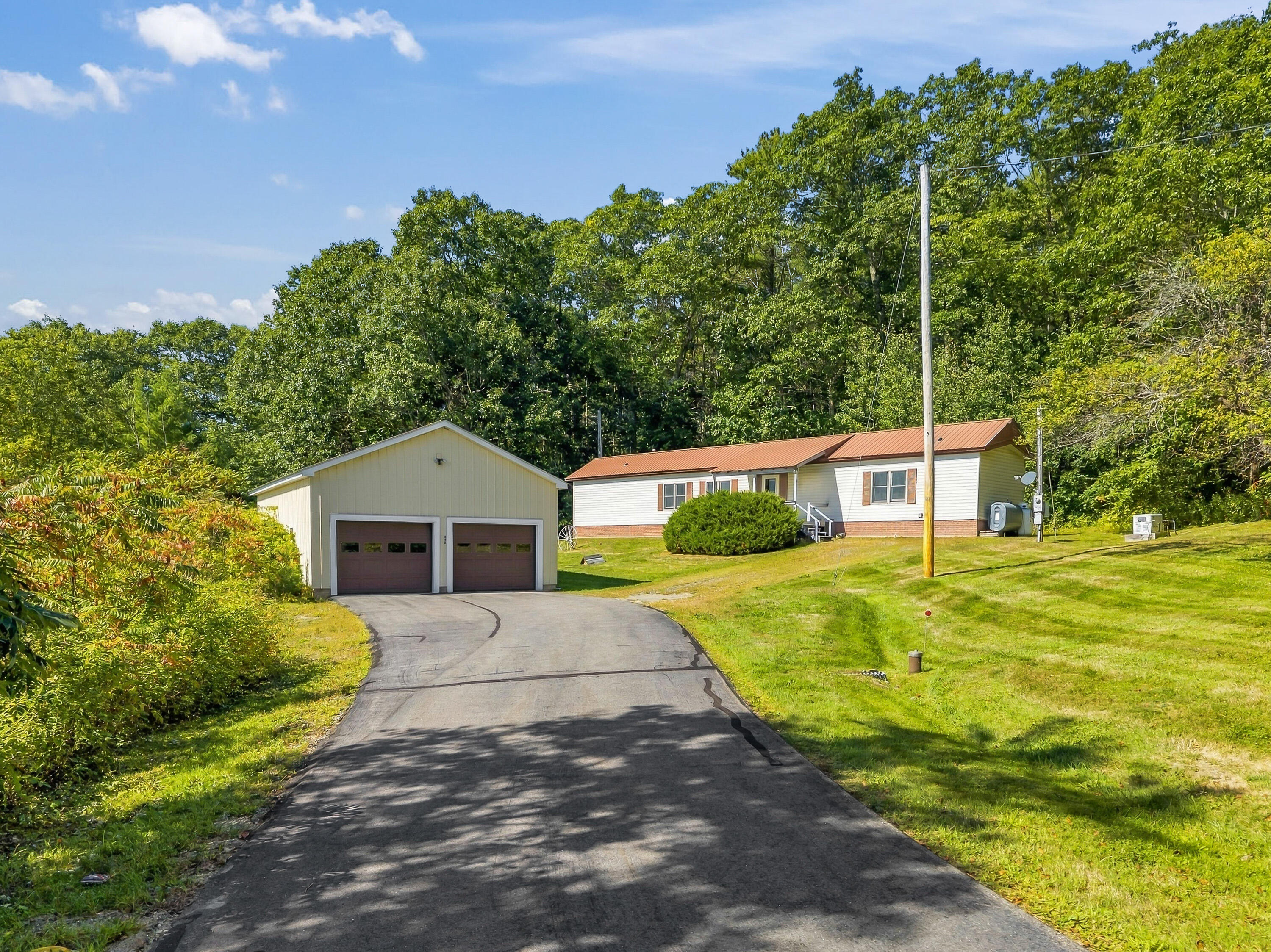448 E Pond Road Property Photo 1
