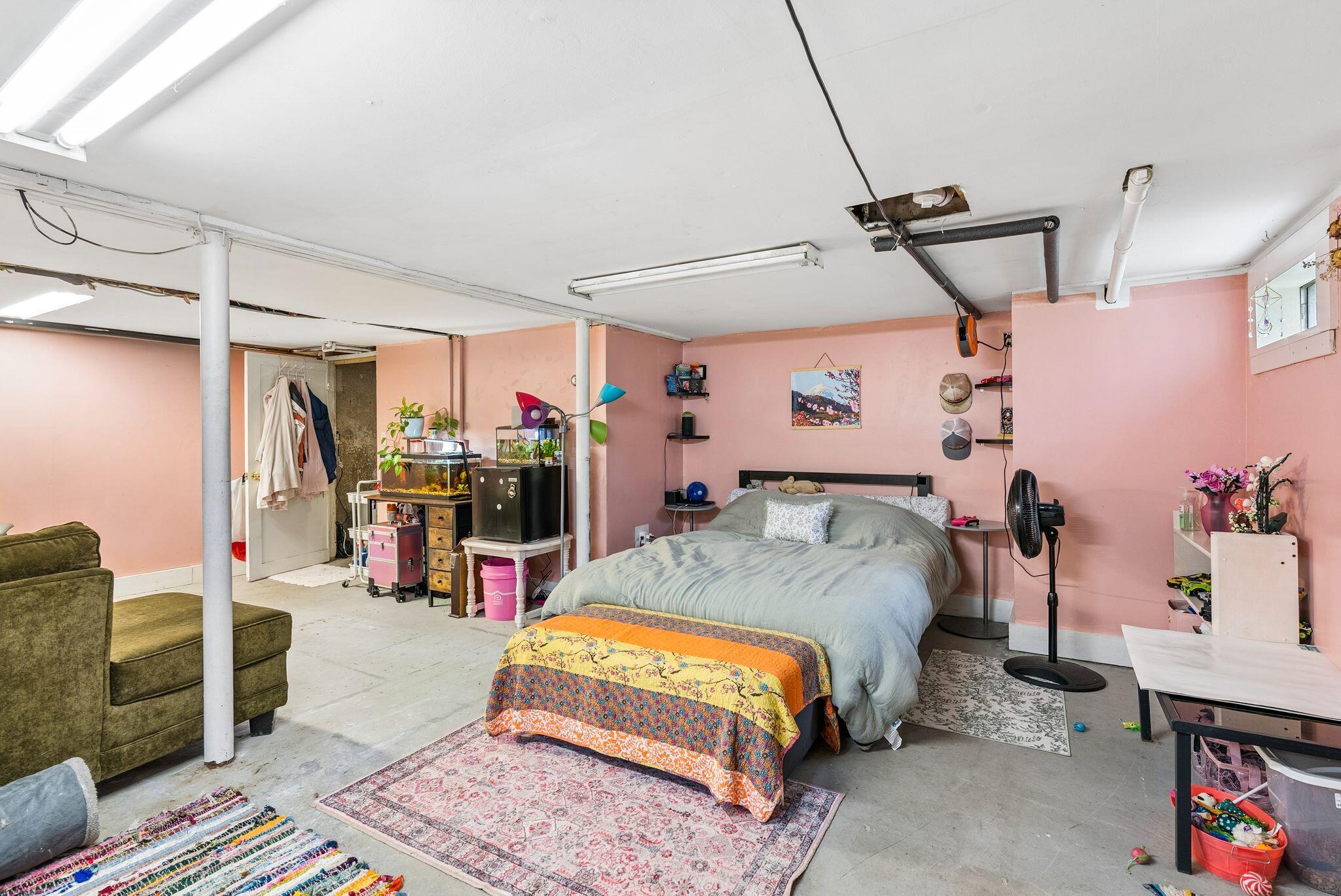 11 Garden Street Property Photo 29