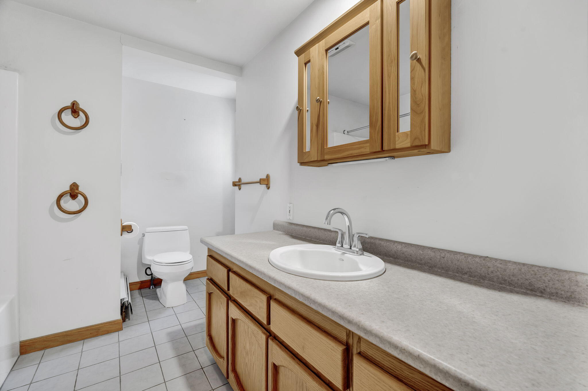 10 West Road Property Photo 25