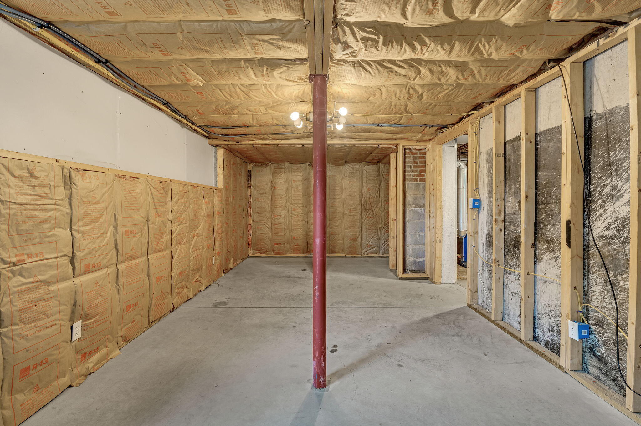 10 West Road Property Photo 44