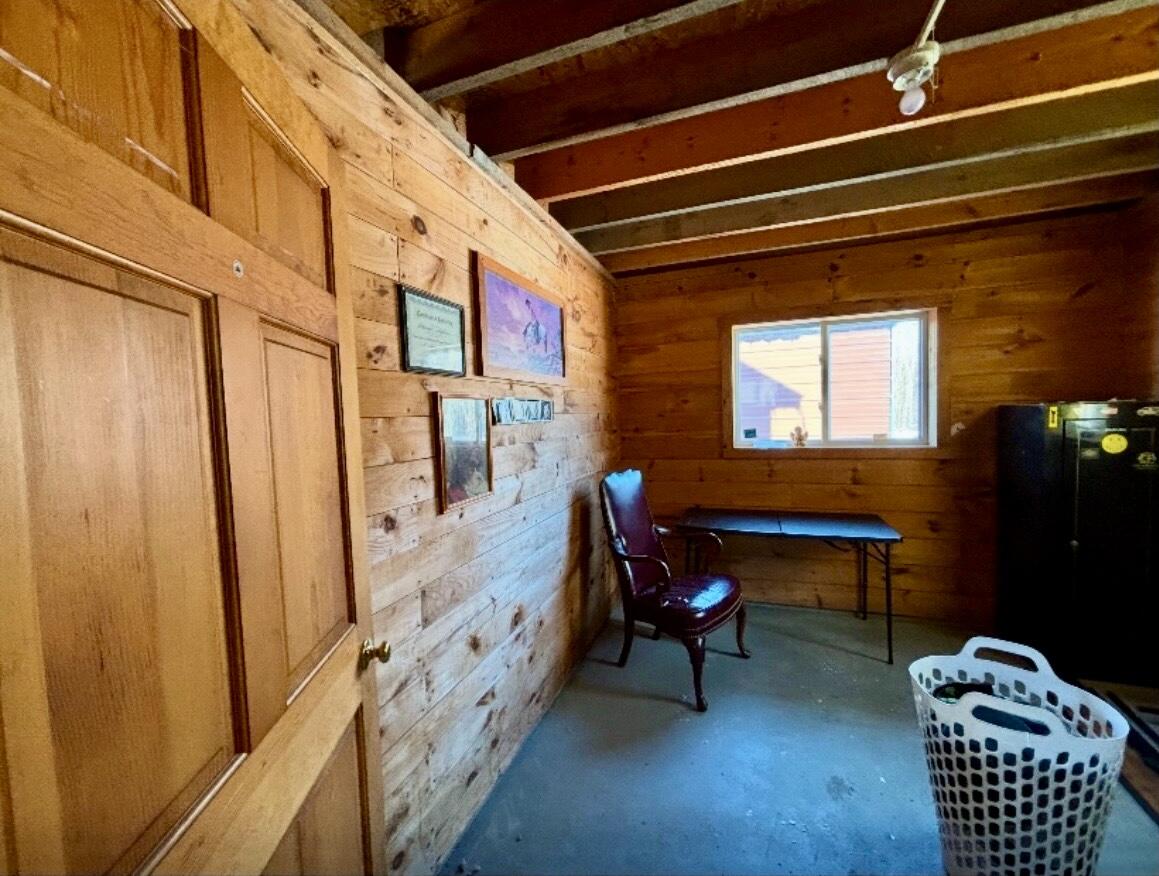 M4 L1-1 Town Road Property Photo 10