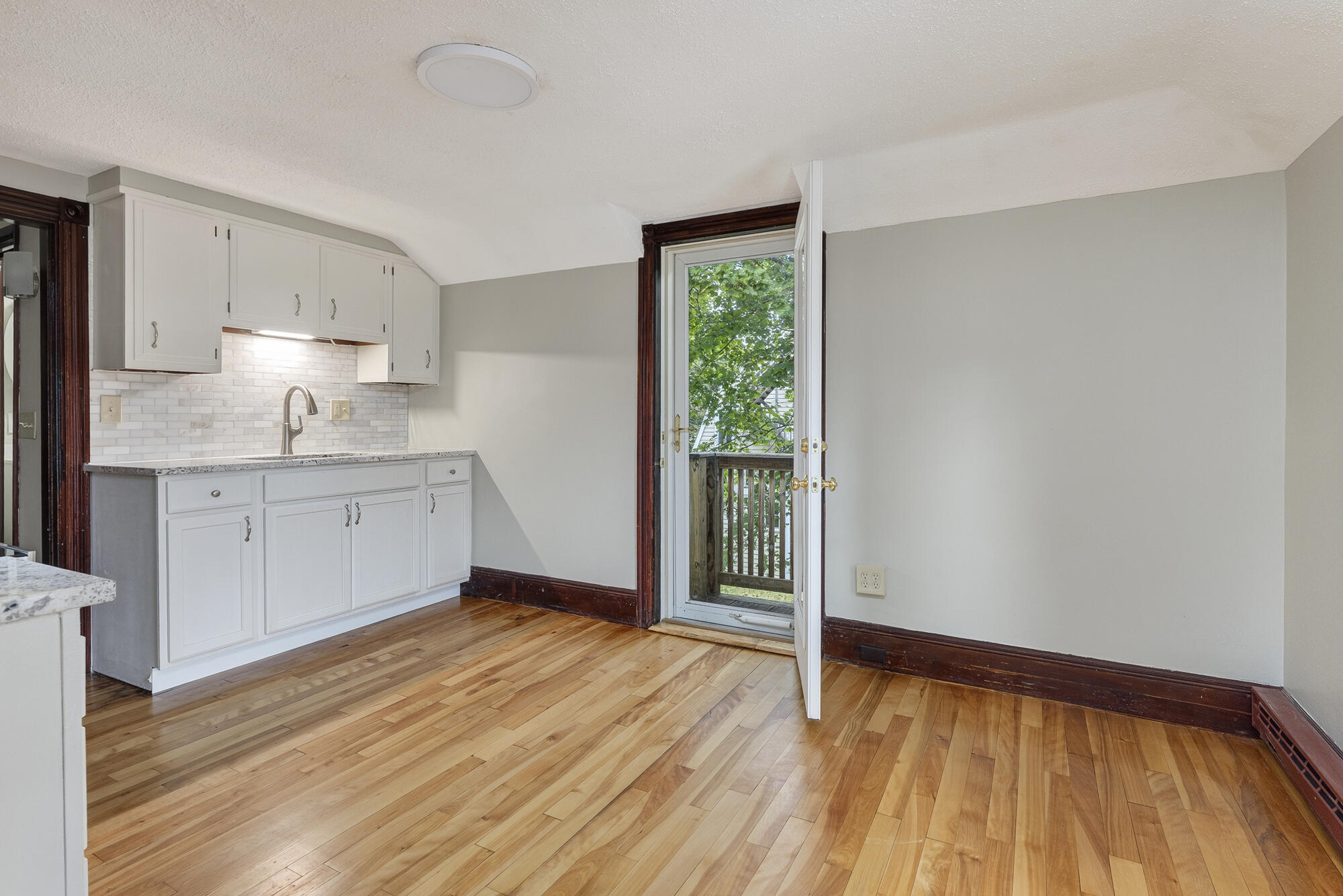 44 Warren Avenue Property Photo 34