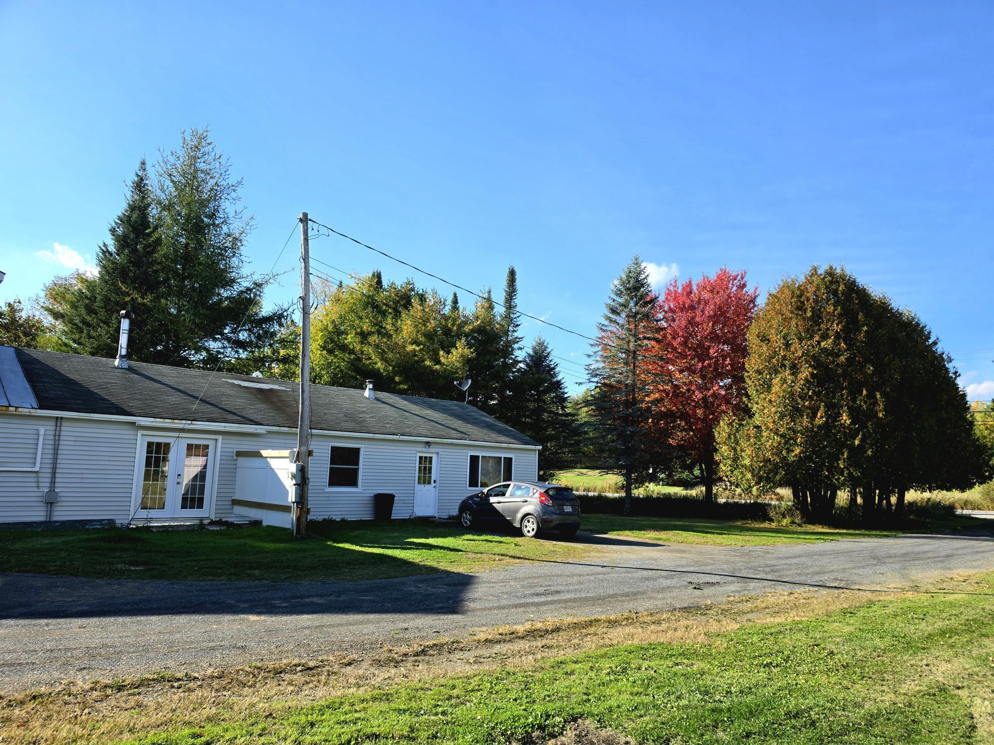 2496 N Belfast Avenue Property Photo 4