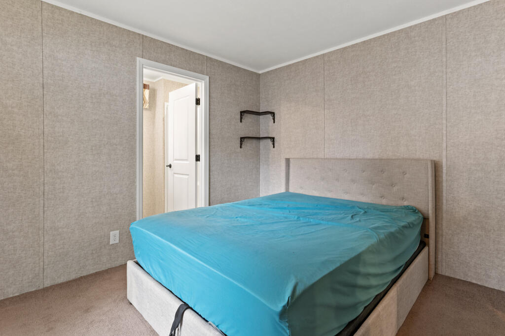 24 Primrose Lane Property Photo 9