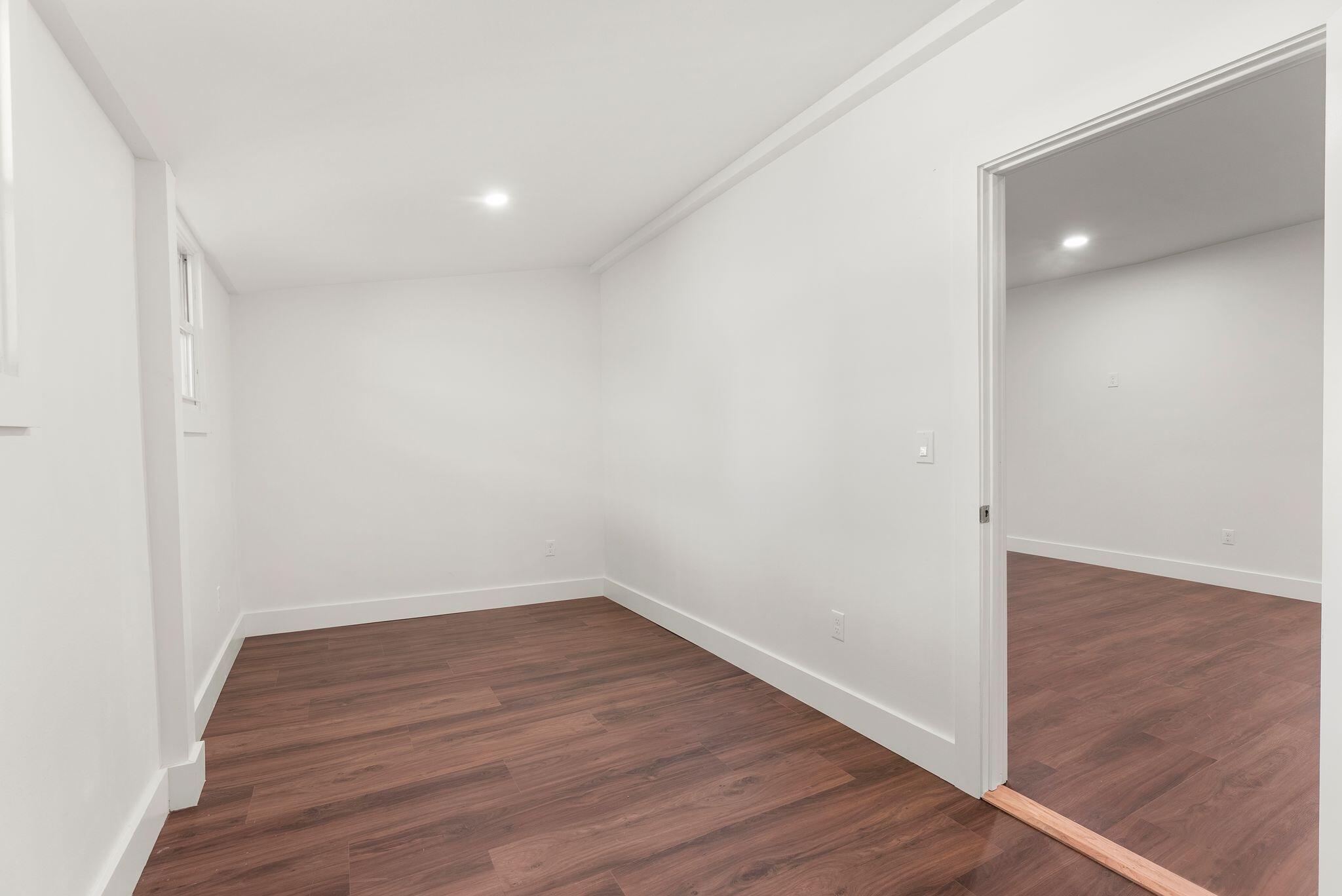 156 Roosevelt Trail Property Photo 11