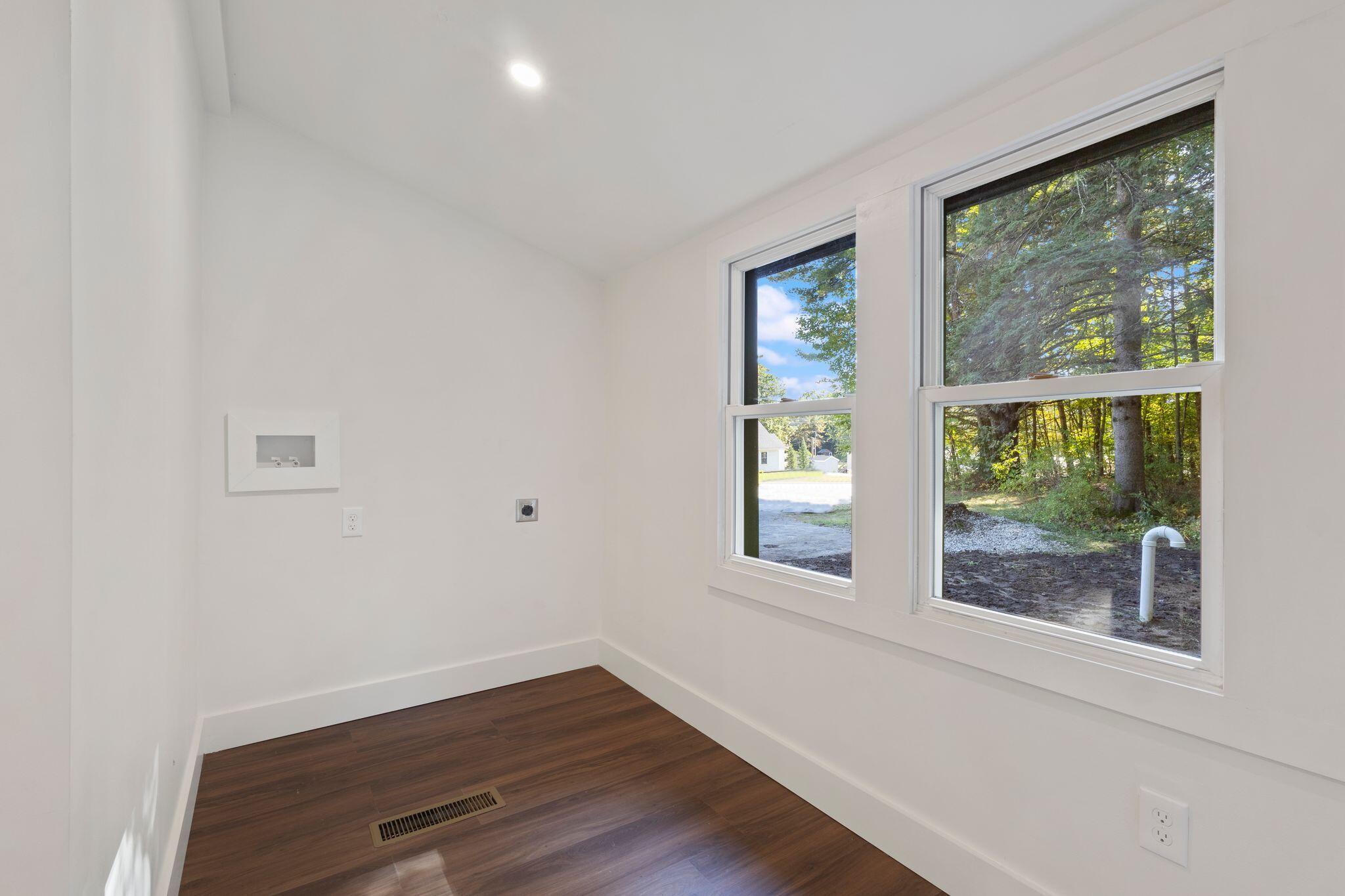 156 Roosevelt Trail Property Photo 19