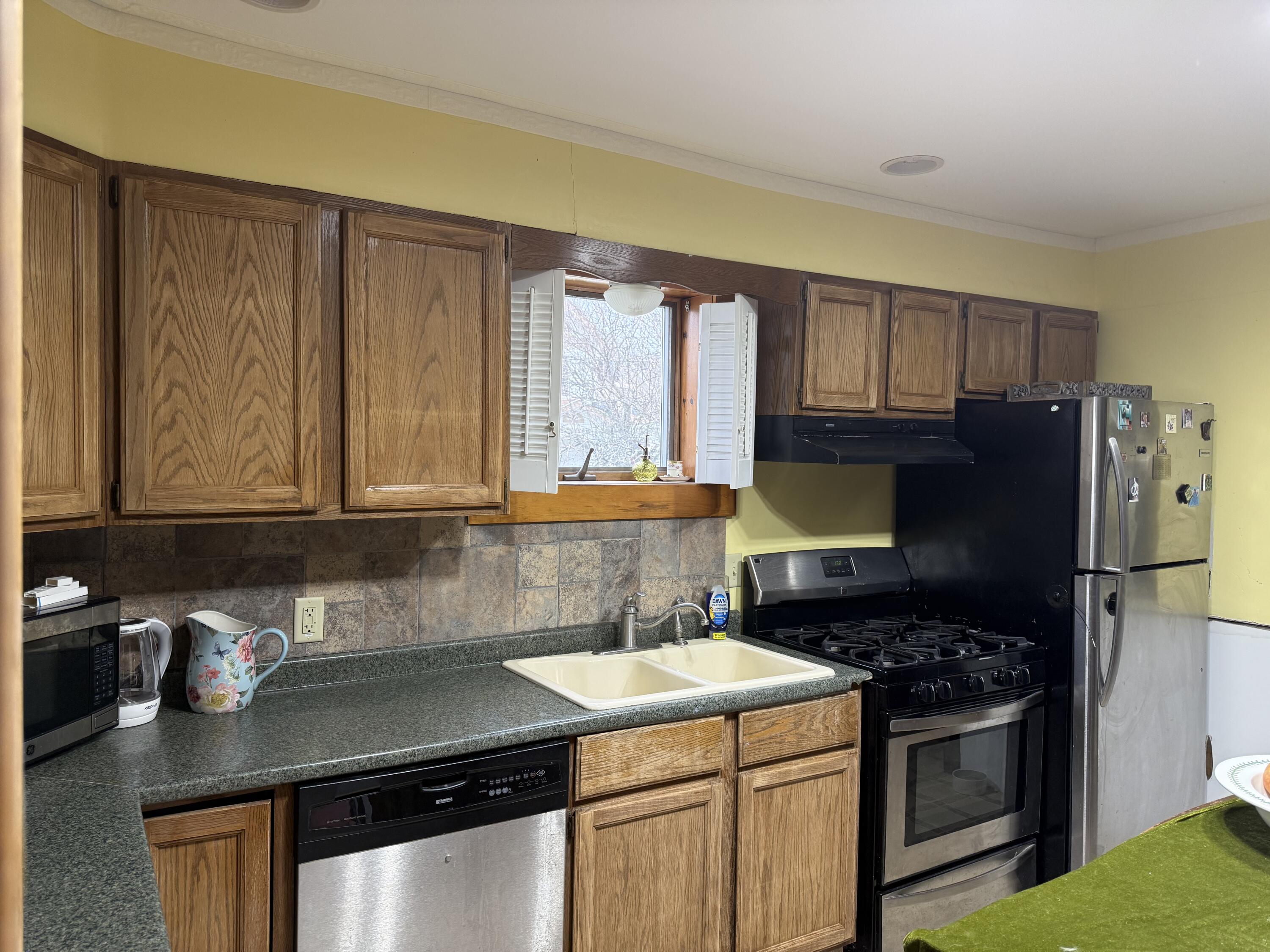 9 Drisko Street Property Photo 10