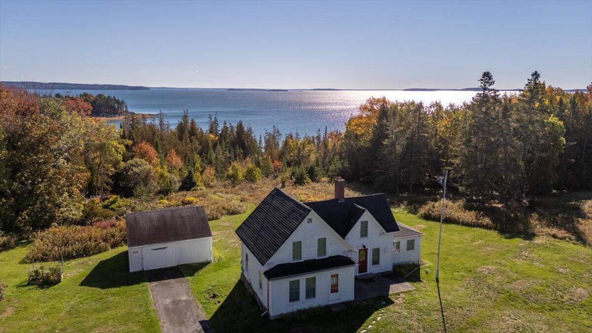 689 Main Road Property Photo 1