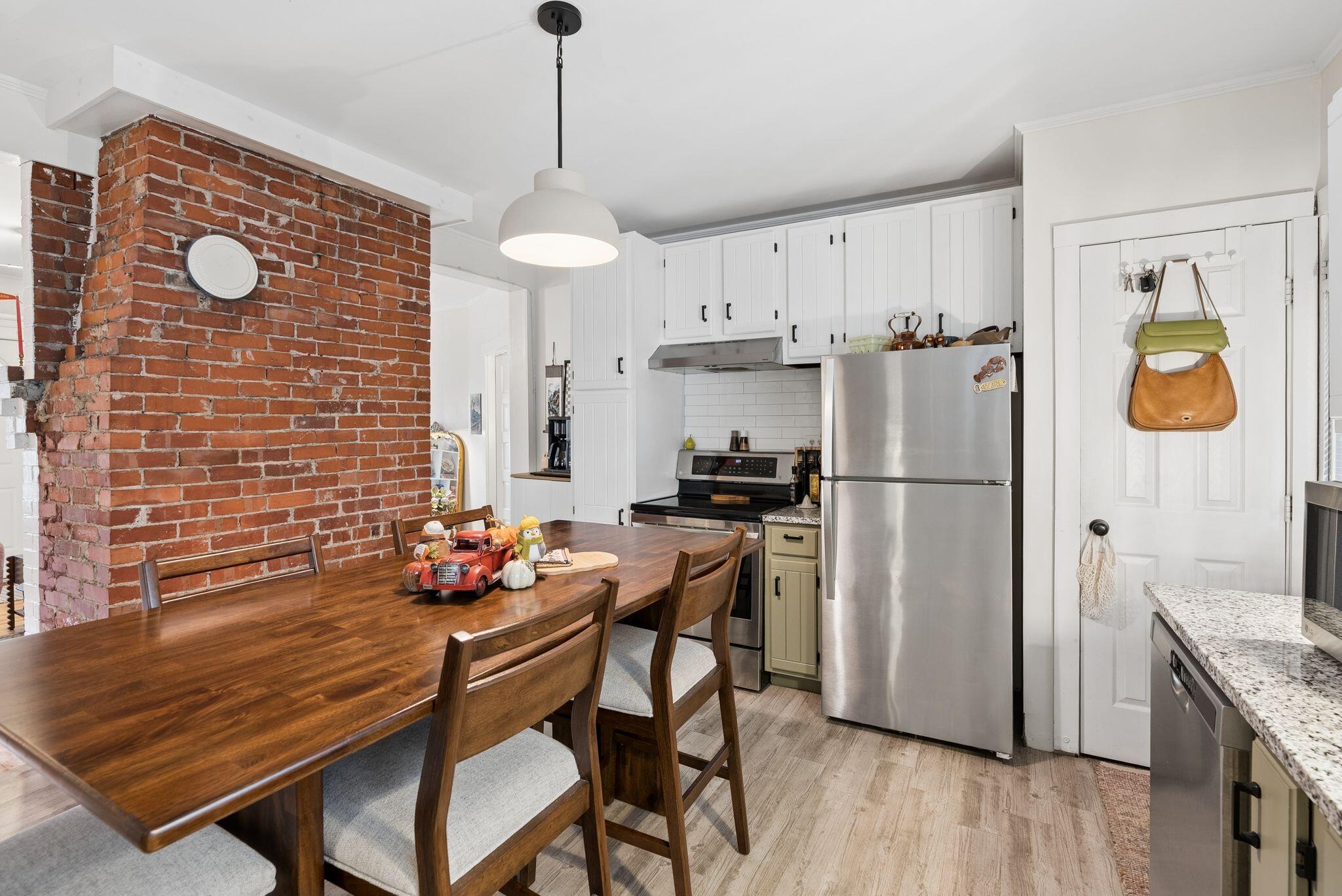 21 Edwards Street Property Photo 13