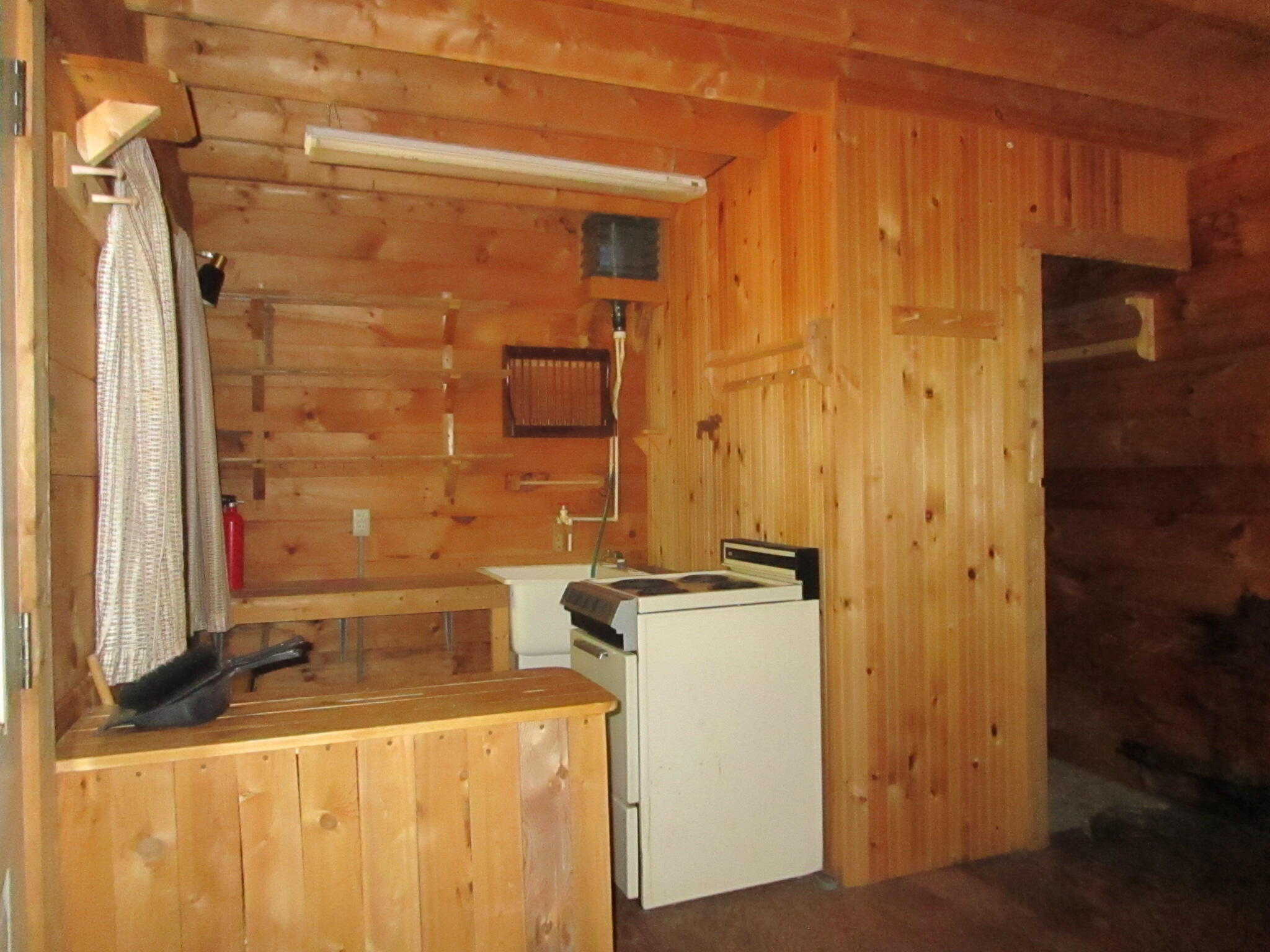 529 Redding Road Property Photo 5