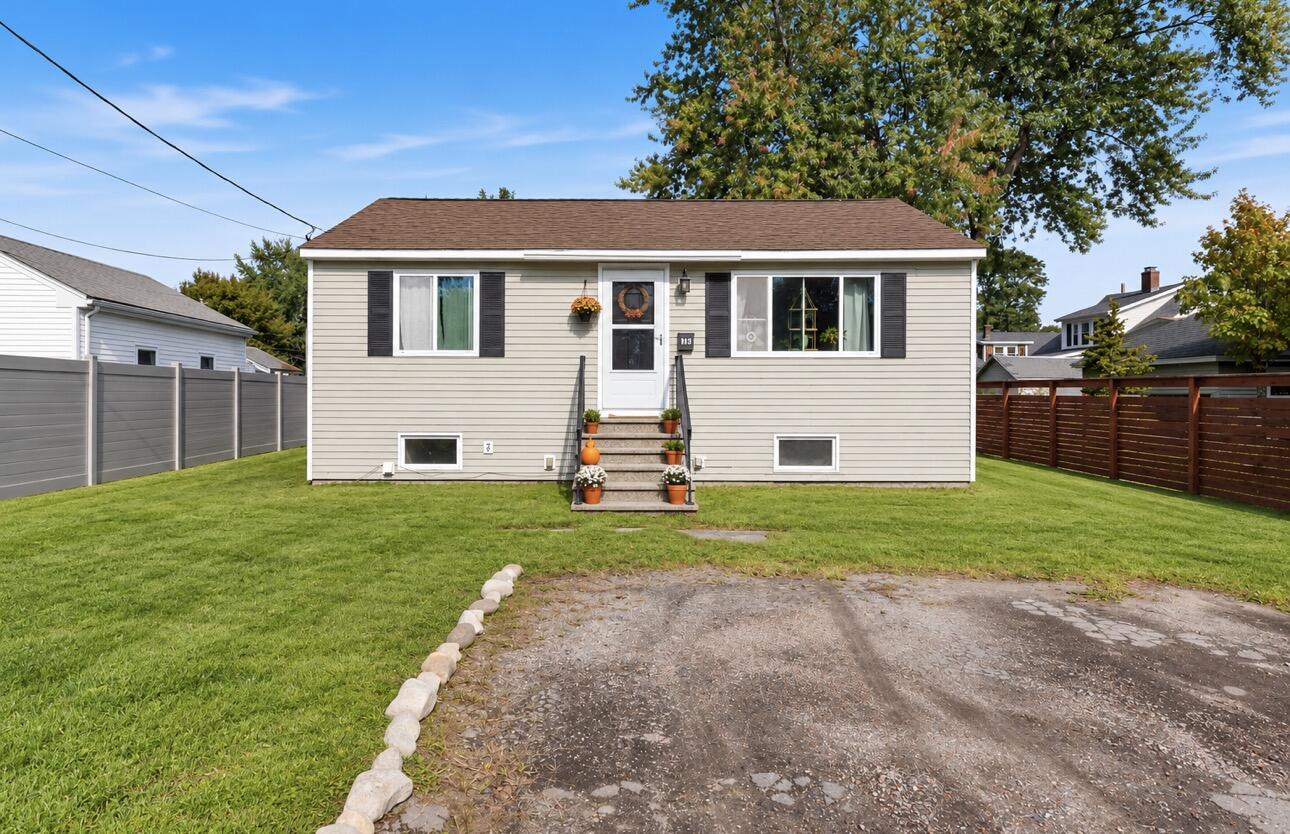 15 Chesley Avenue Property Photo 1