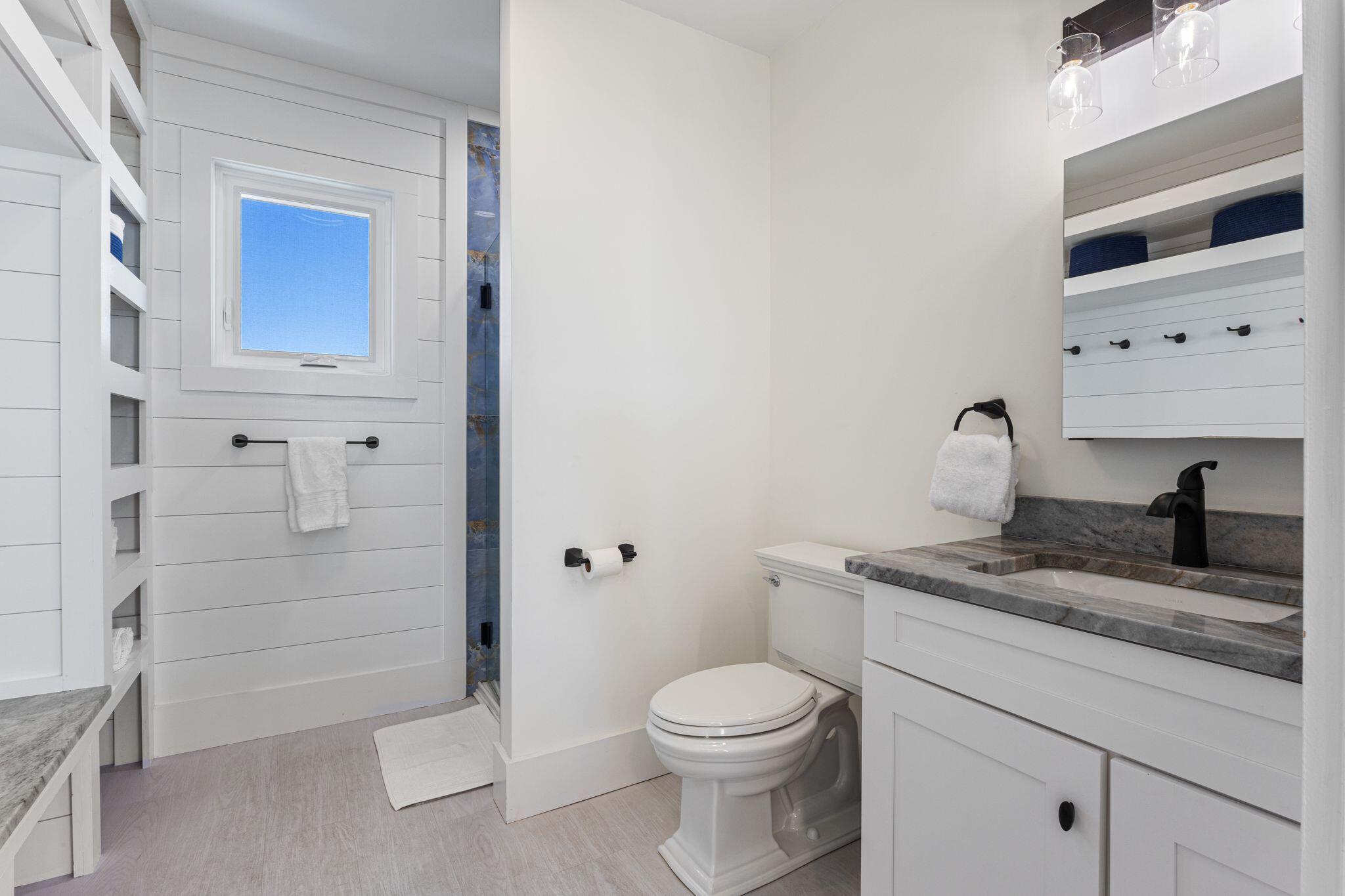 3 Bay Avenue 24 Property Photo 16