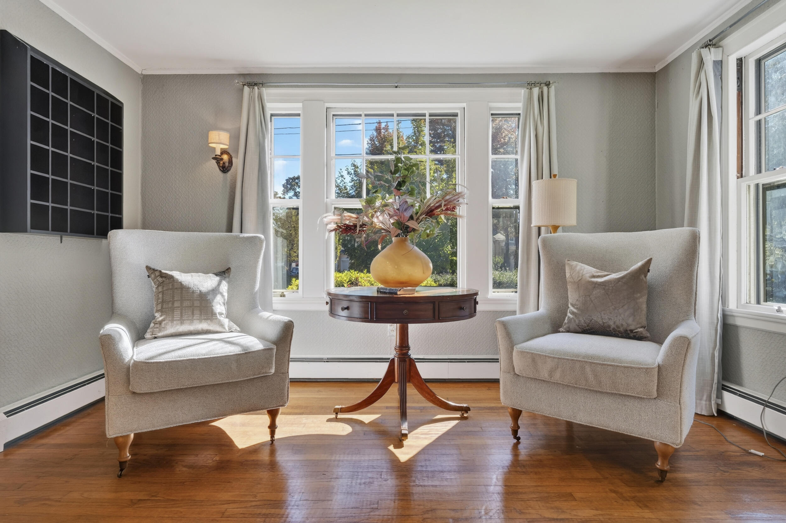 29 Longfellow Street Property Photo 6
